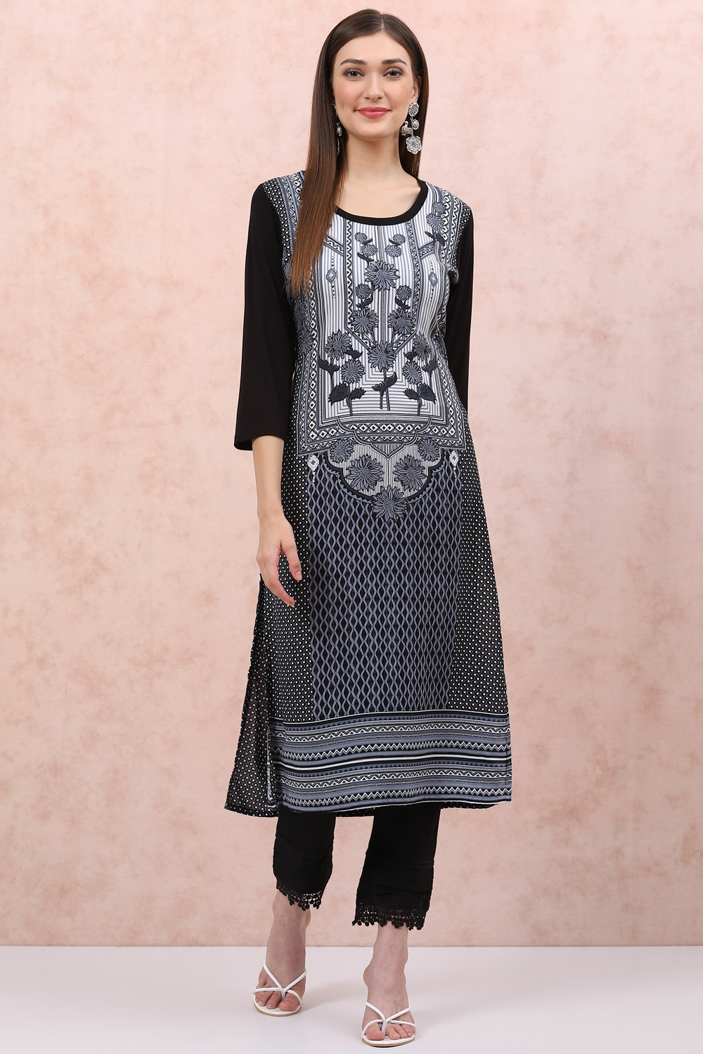 Black LIVA Straight Kurta image number 3