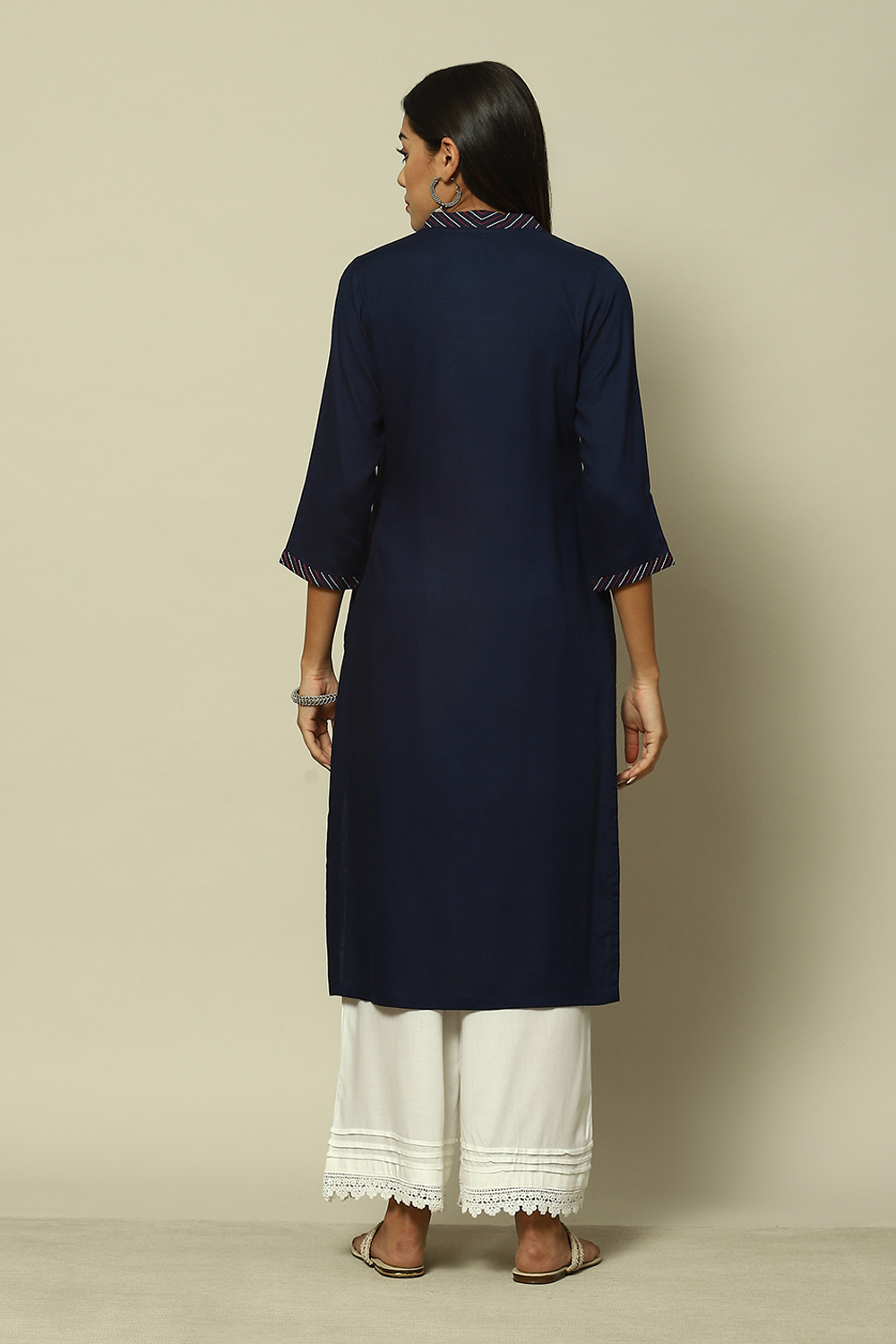 Indigo Blue LIVA Straight Solid Kurta image number 4