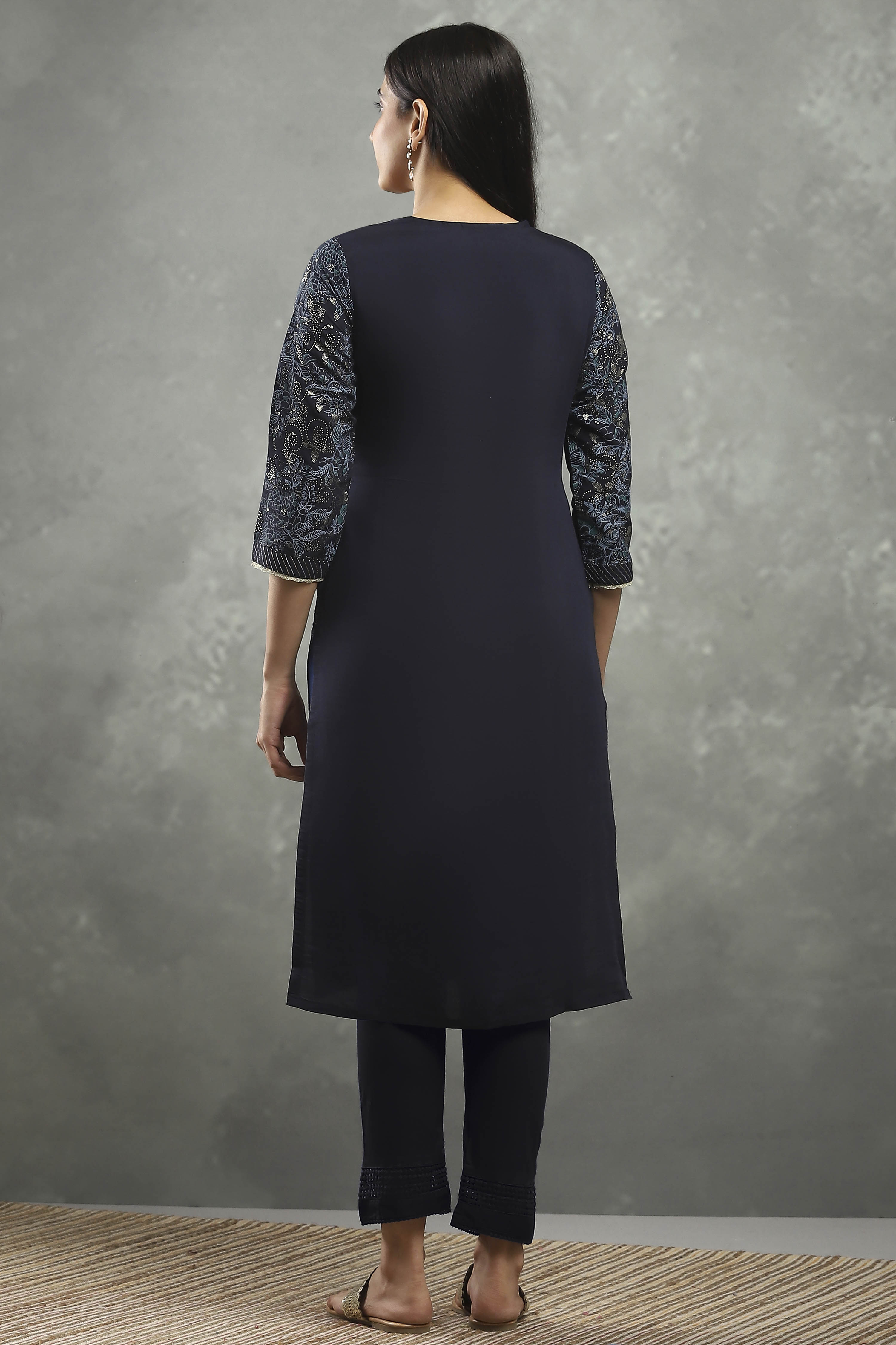 Blue Viscose Straight Kurta Pants Set image number 3