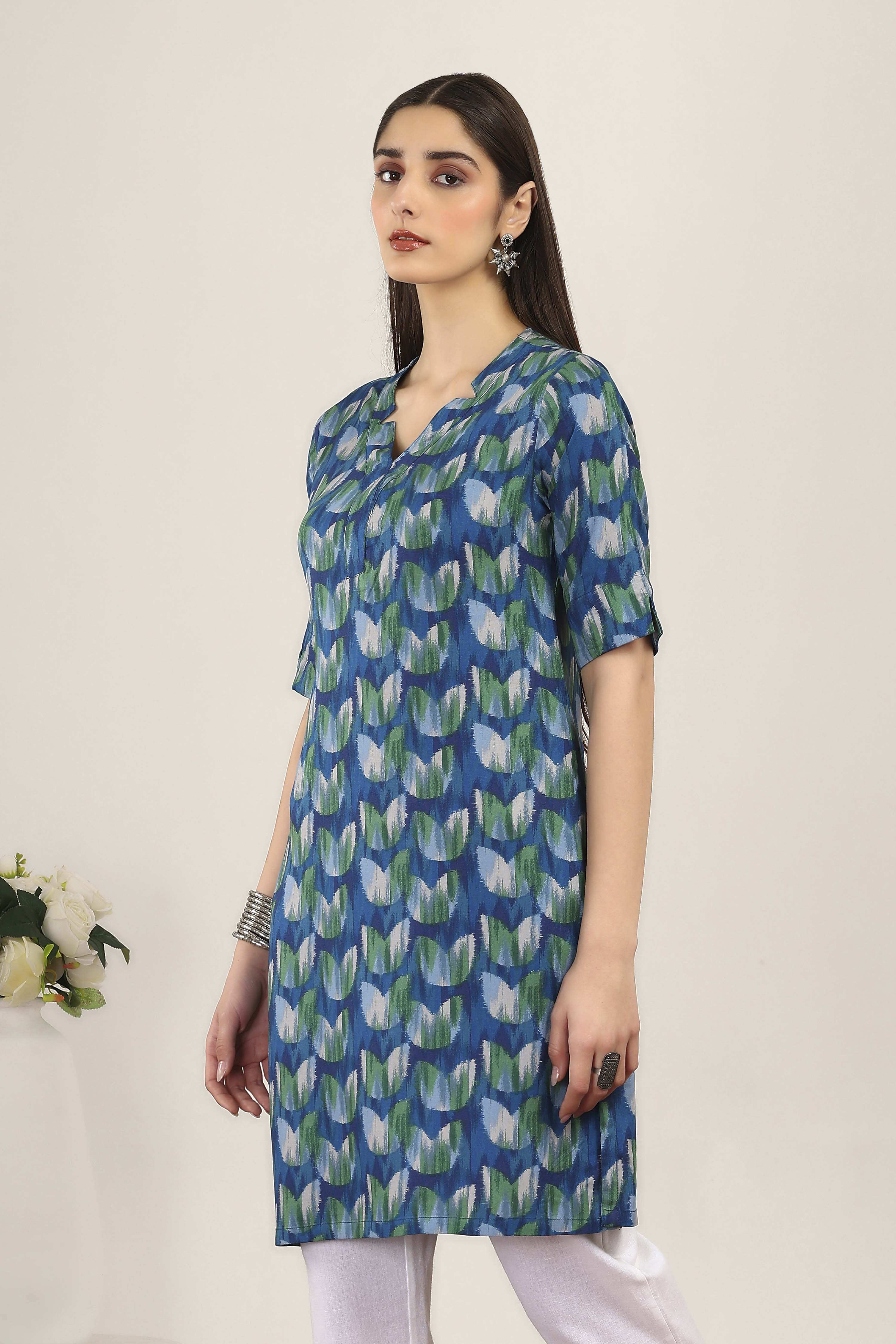 Blue Rayon Straight Kurtas image number 2