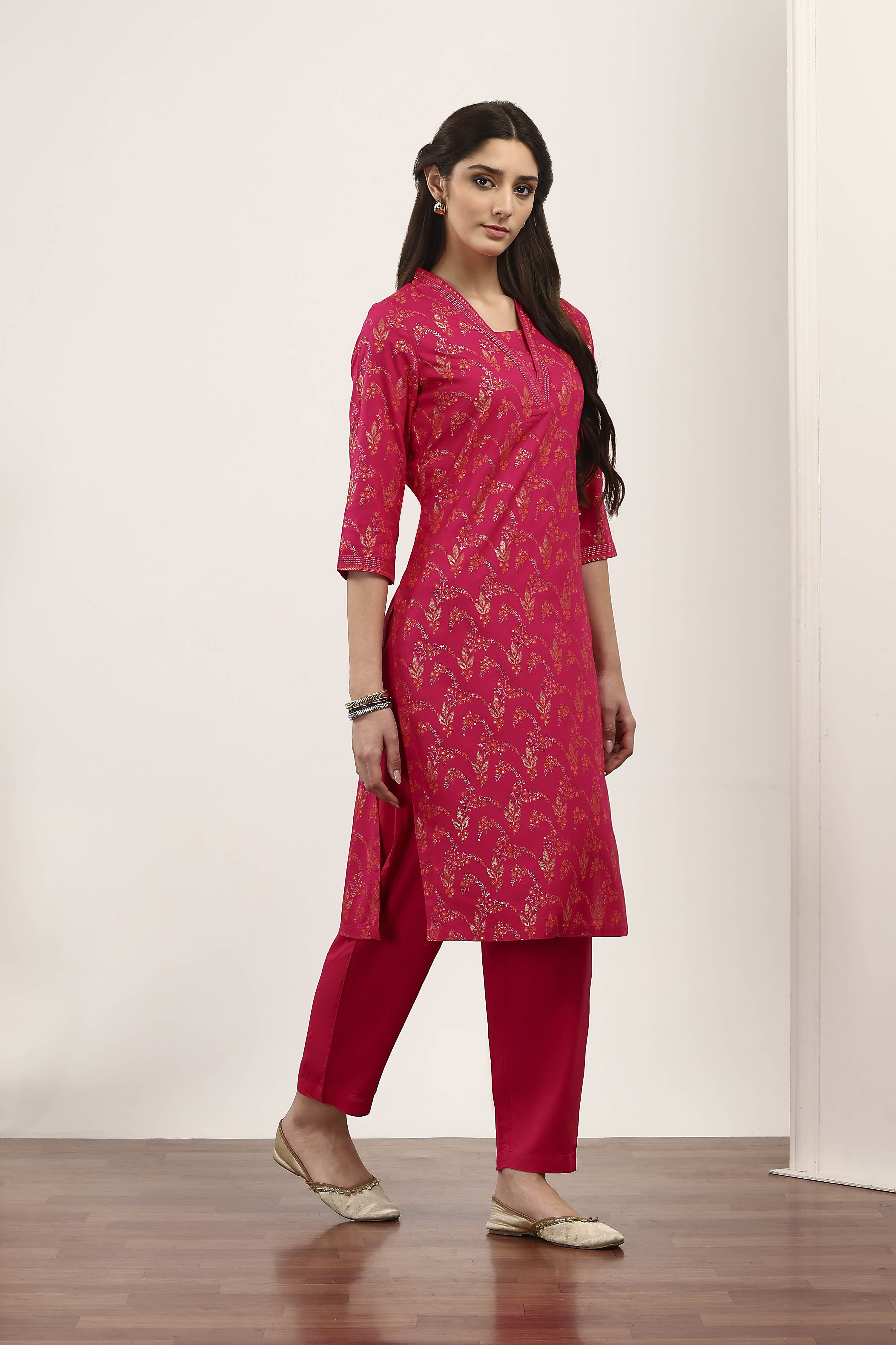 Pink Viscose Rayon Kurta Pants Set image number 5
