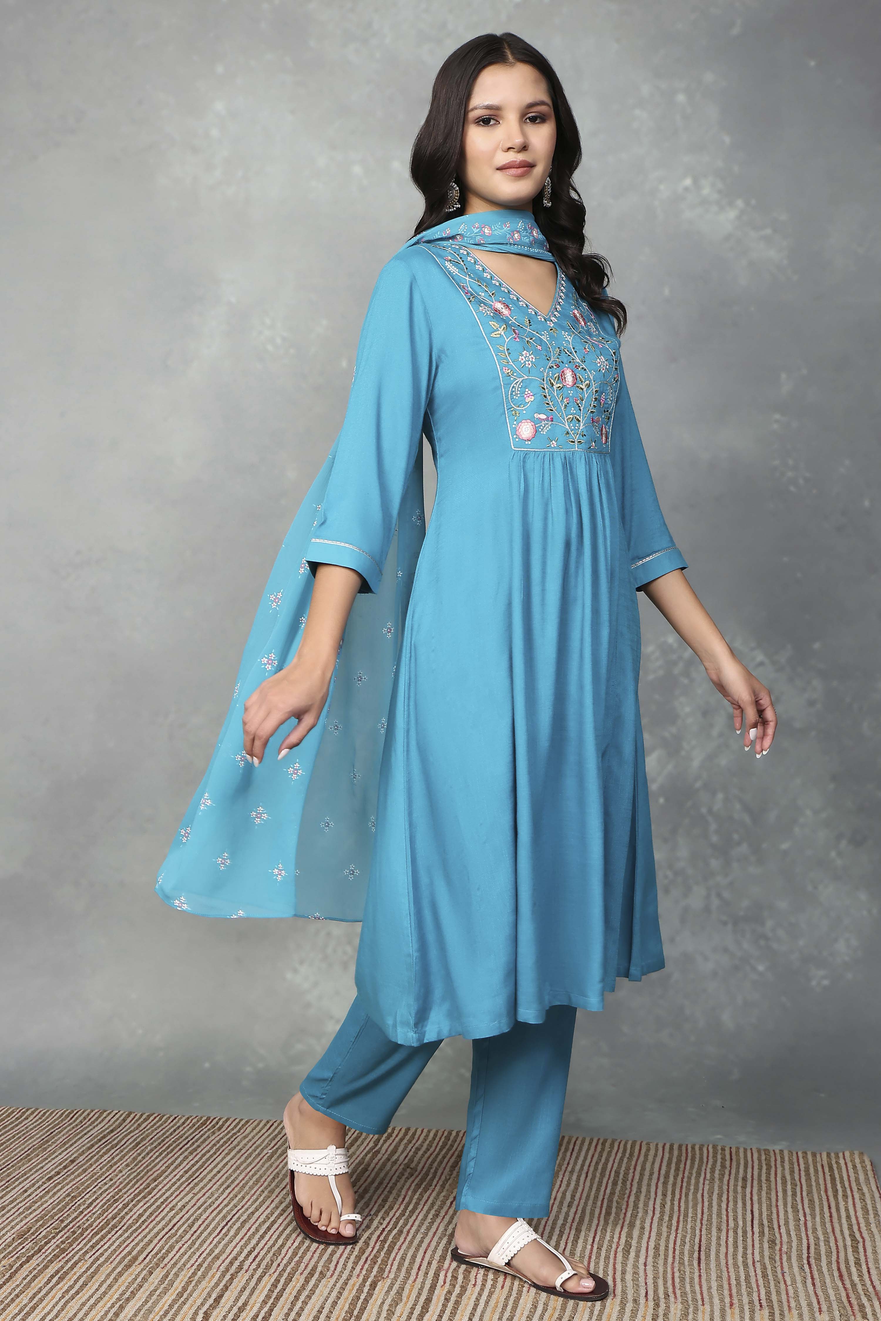 Green Rayon Kalidar Suit Sets image number 5