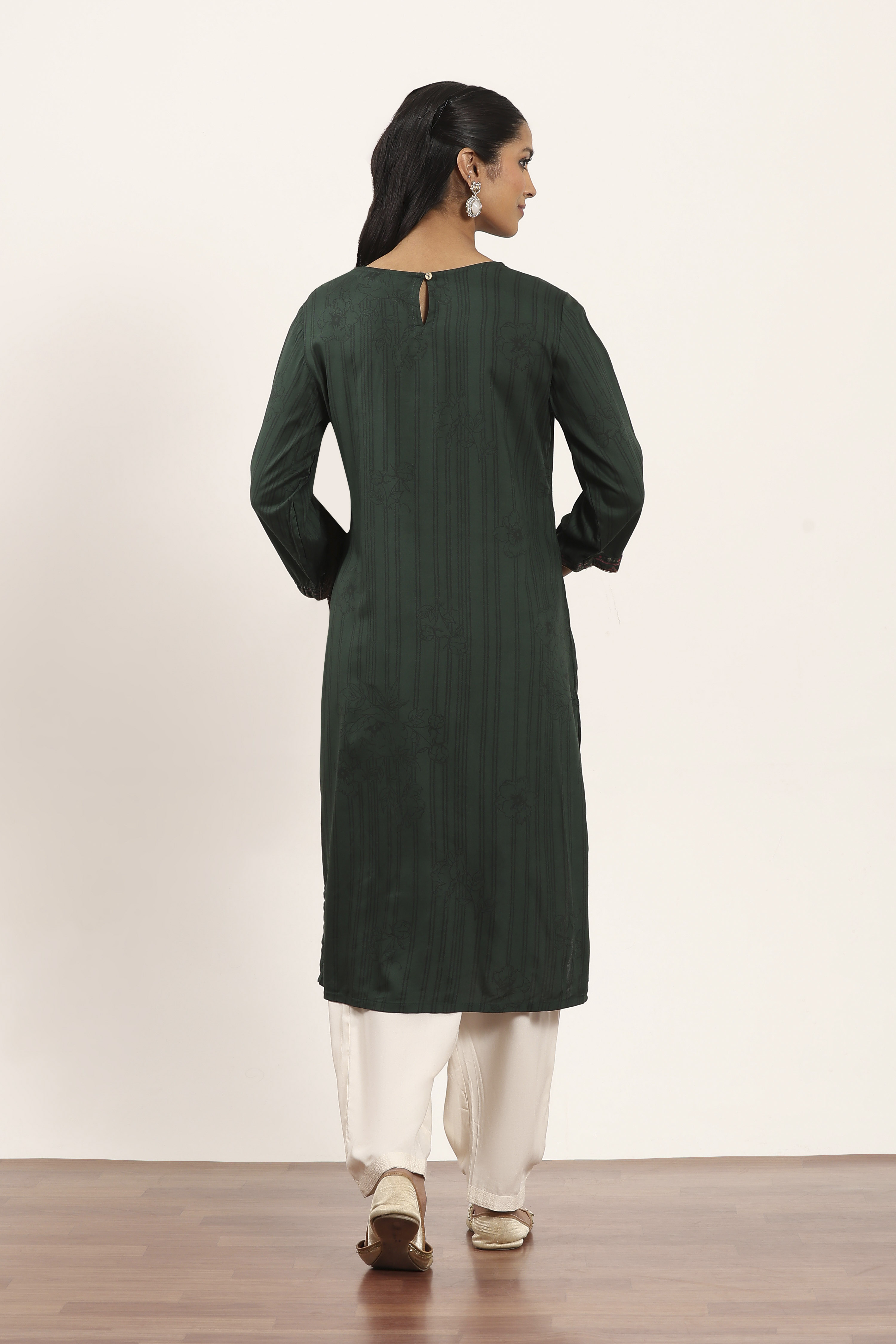Olive Green Viscose Rayon Flared Kurta Pants Set image number 4