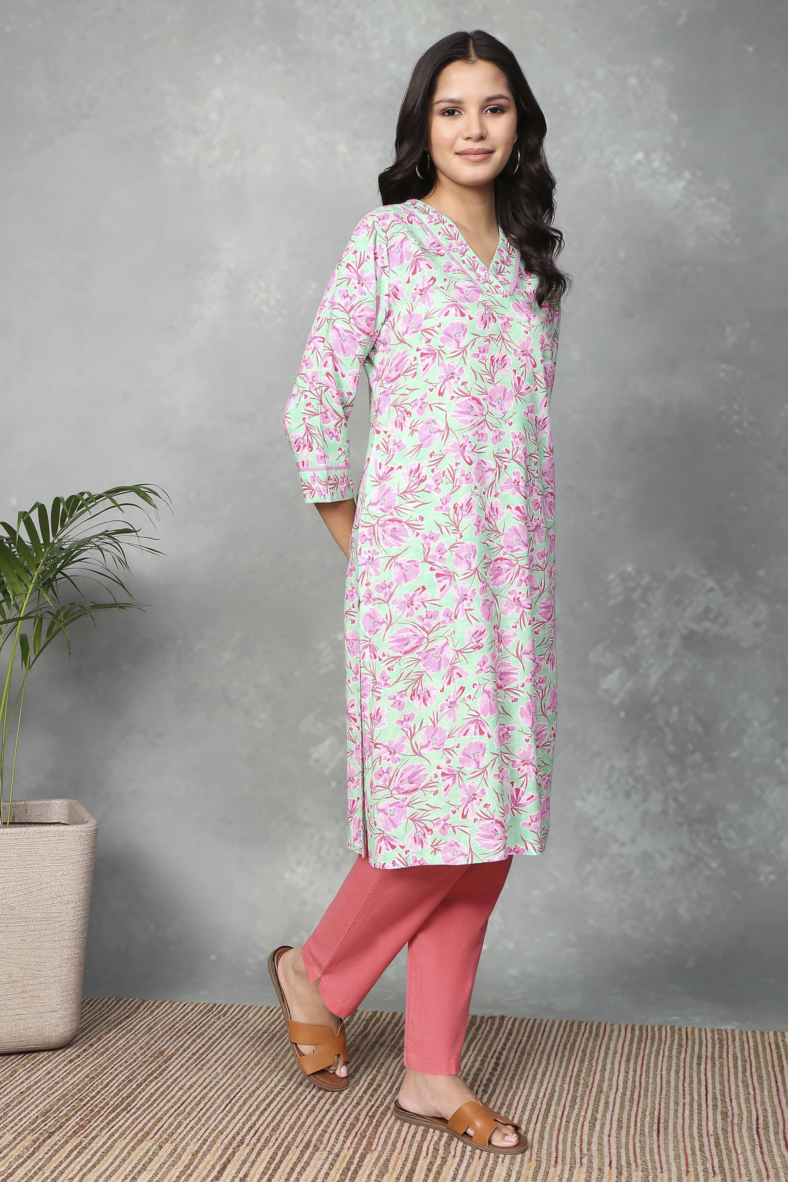 Green Rayon Straight Kurtas image number 4