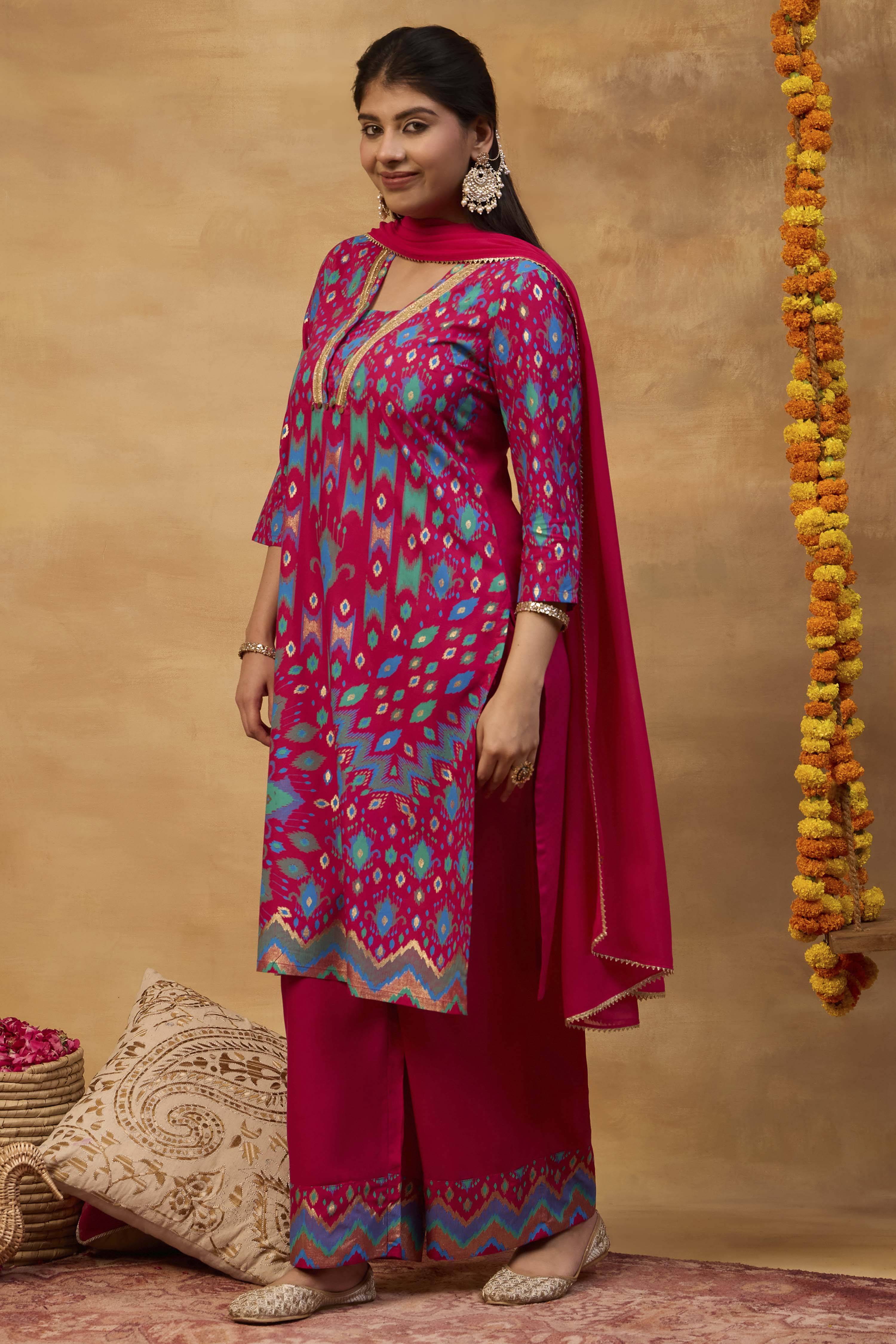Fuschia Viscose Rayon Straight Printed  image number 3