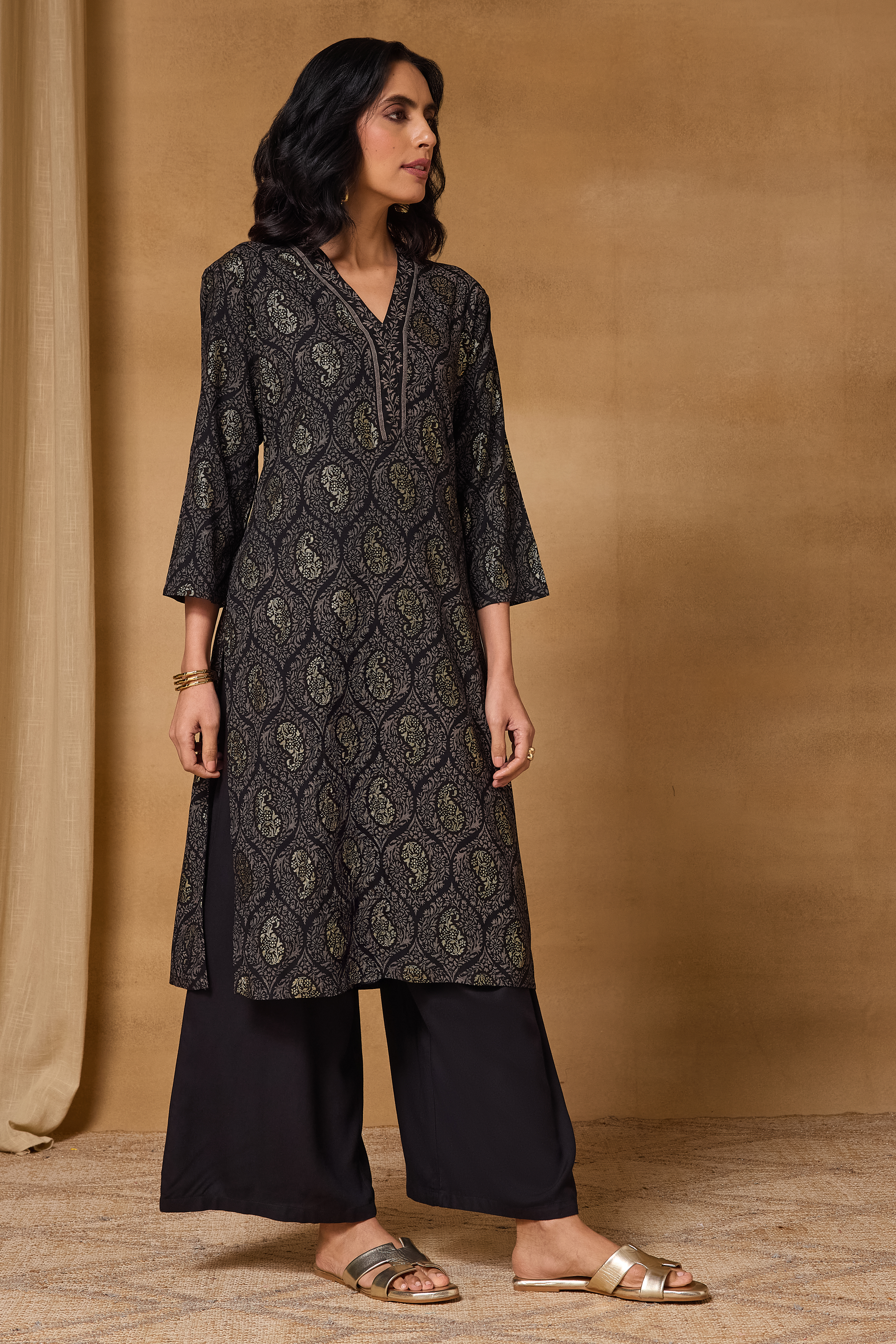 Red Printed Viscose Rayon Straight Kurta image number 4