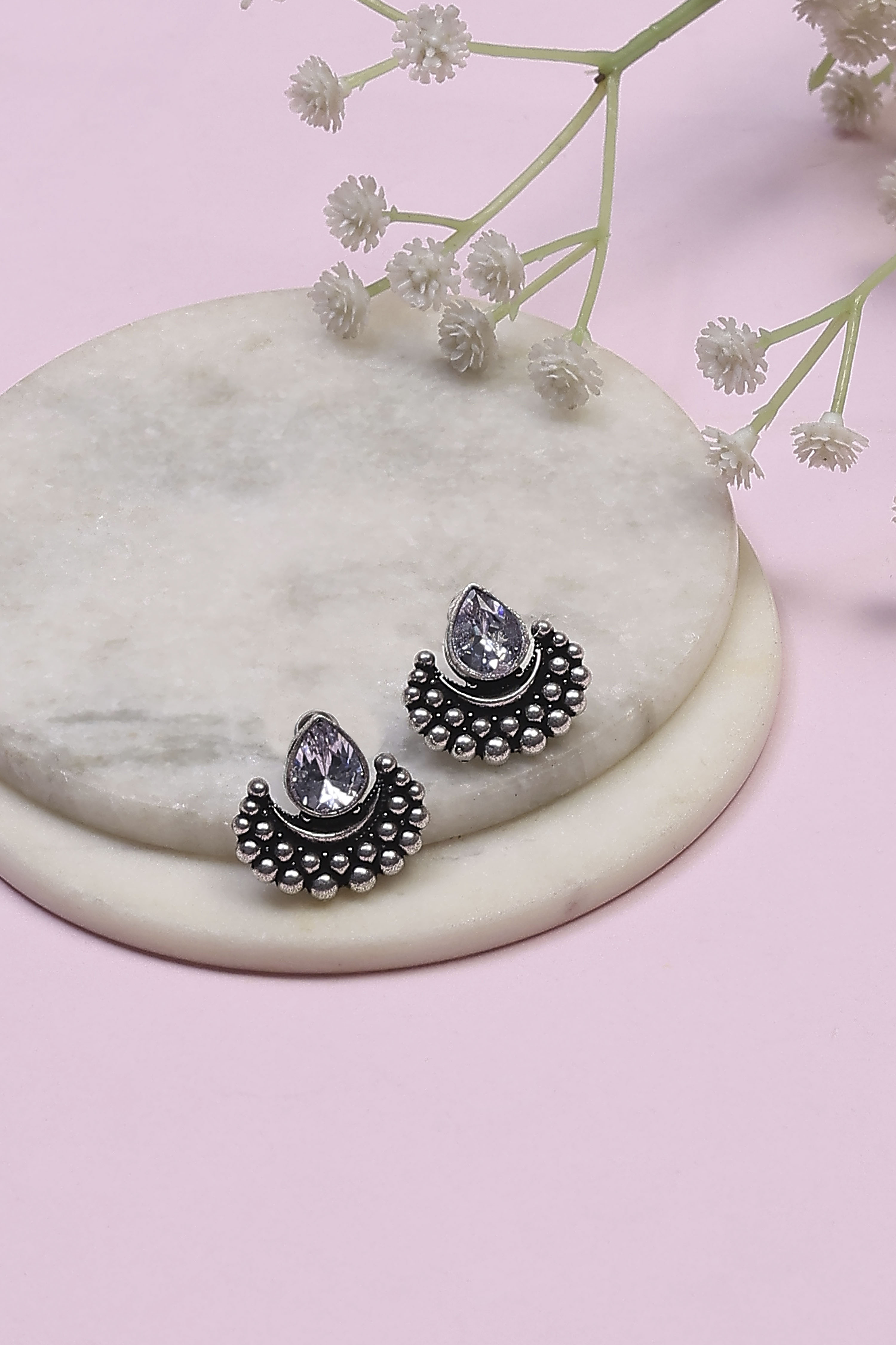 White Brass Studs image number 0