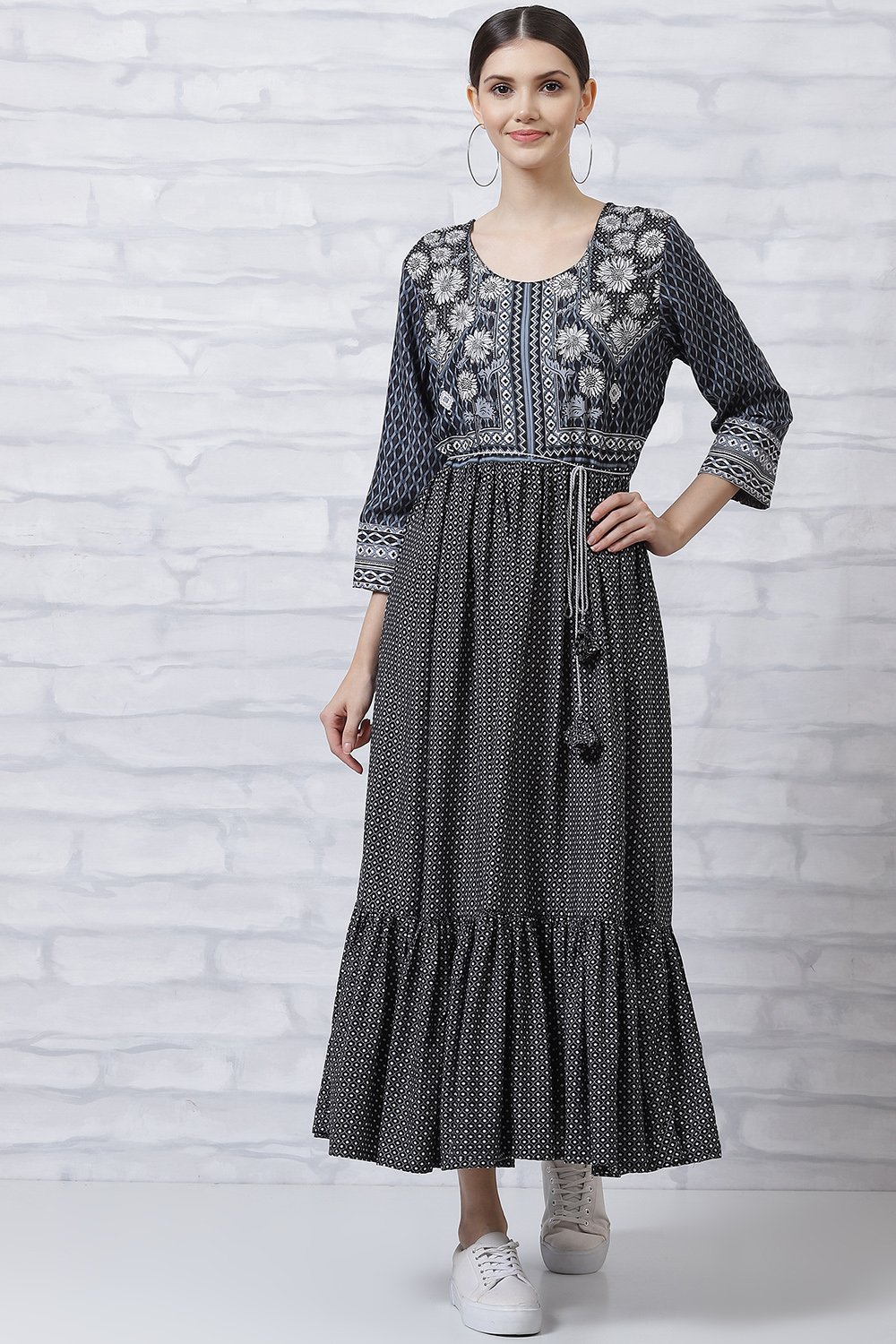 Black LIVA Tiered Dress image number 6