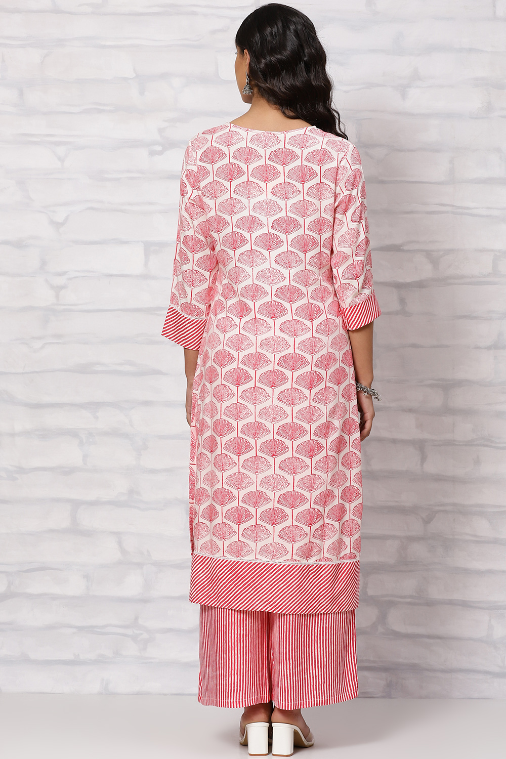 Red Viscose Rayon Straight Suit Set image number 4