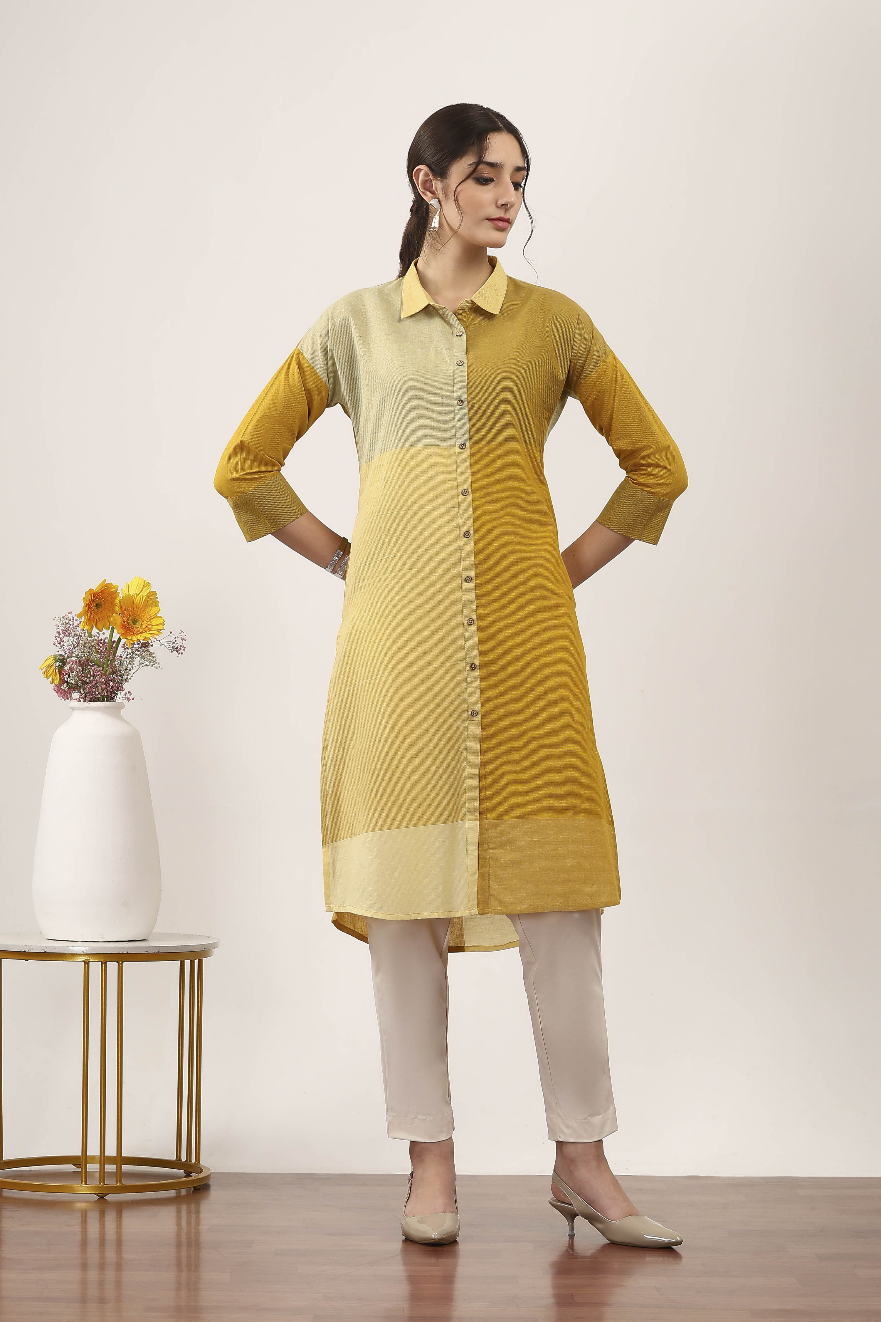 Yellow Cotton Straight Kurtas image number 5