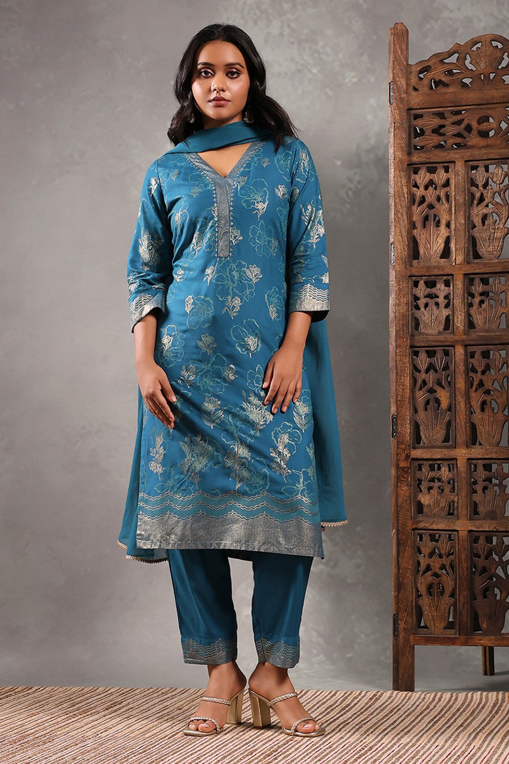 Lime Viscose Rayon Printed Straight Suit Set image number 6