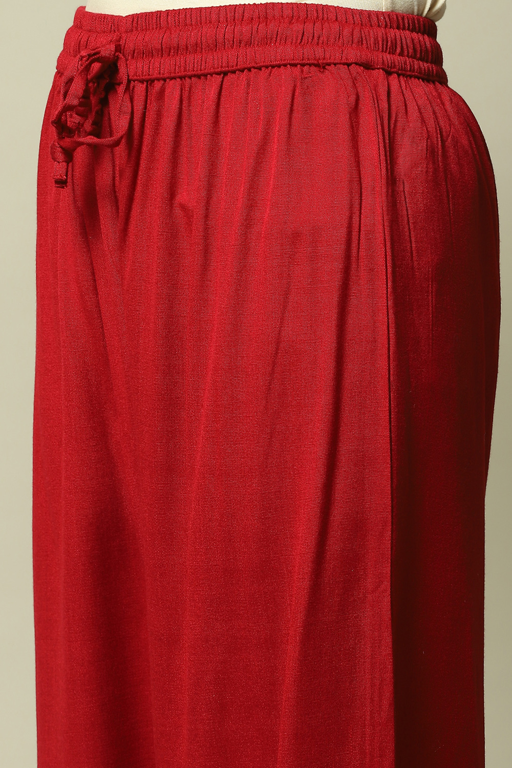 Red Poly Viscose Straight Yarndyed Kurta Palazzo Suit Set image number 2