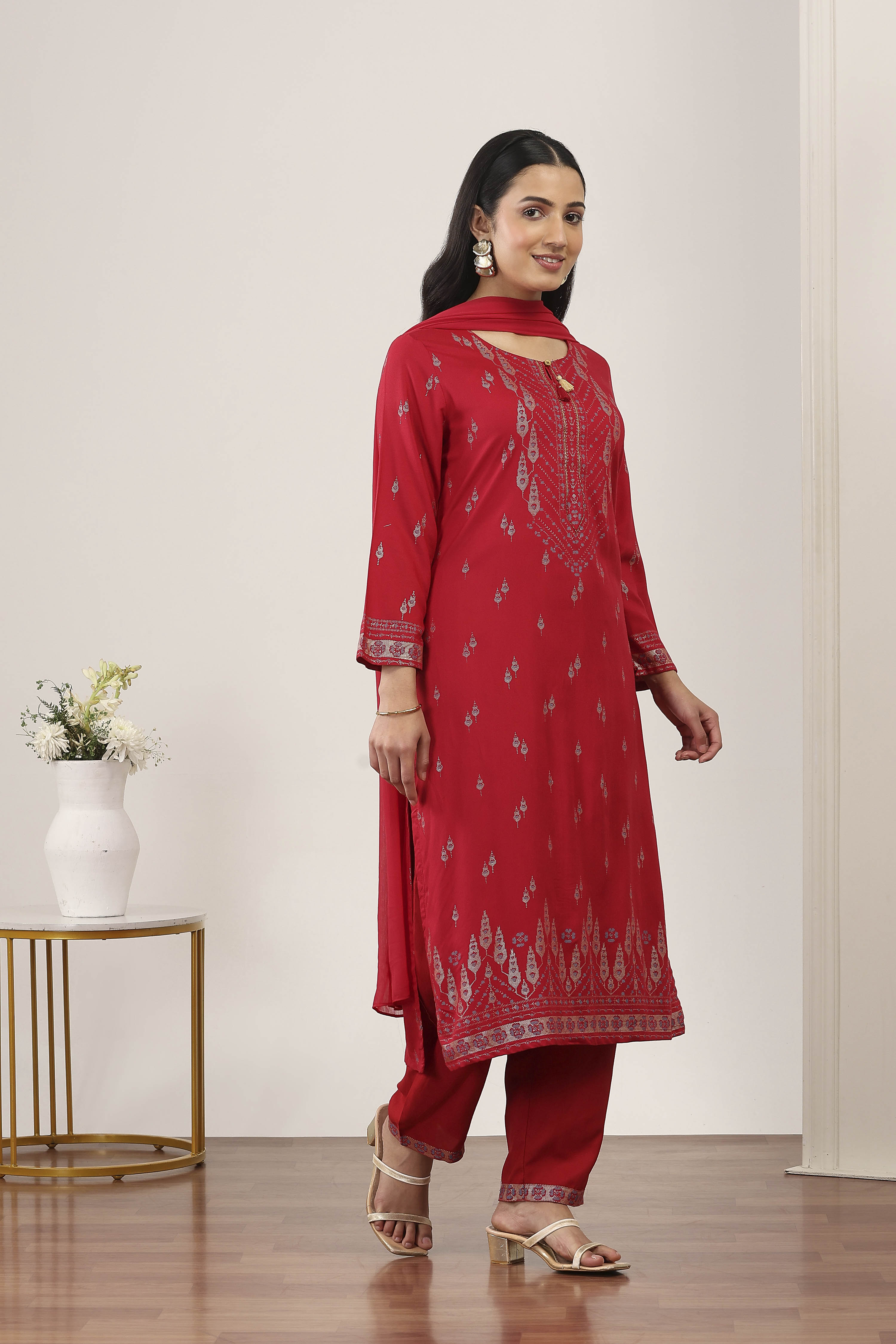 Red Rayon Straight Suit Sets image number 5