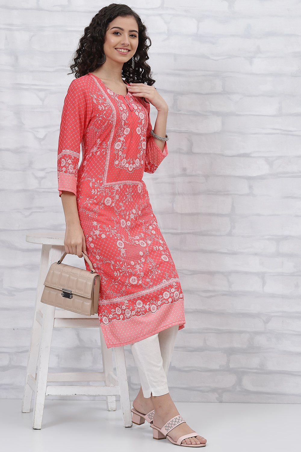 Black LIVA Straight Kurta image number 5