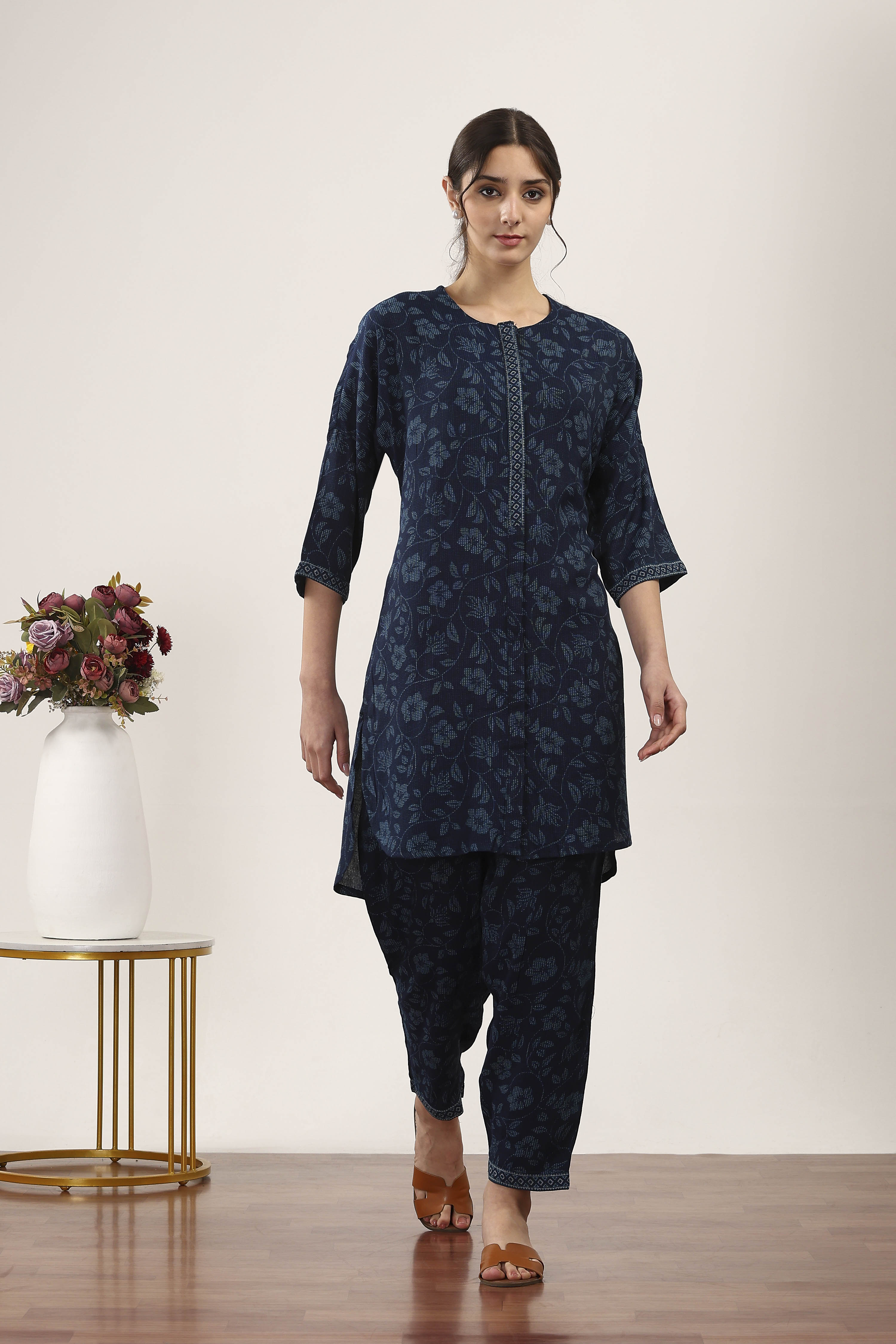 Blue Viscose Polyester Viscose Rayon Kurta Pants Set image number 6