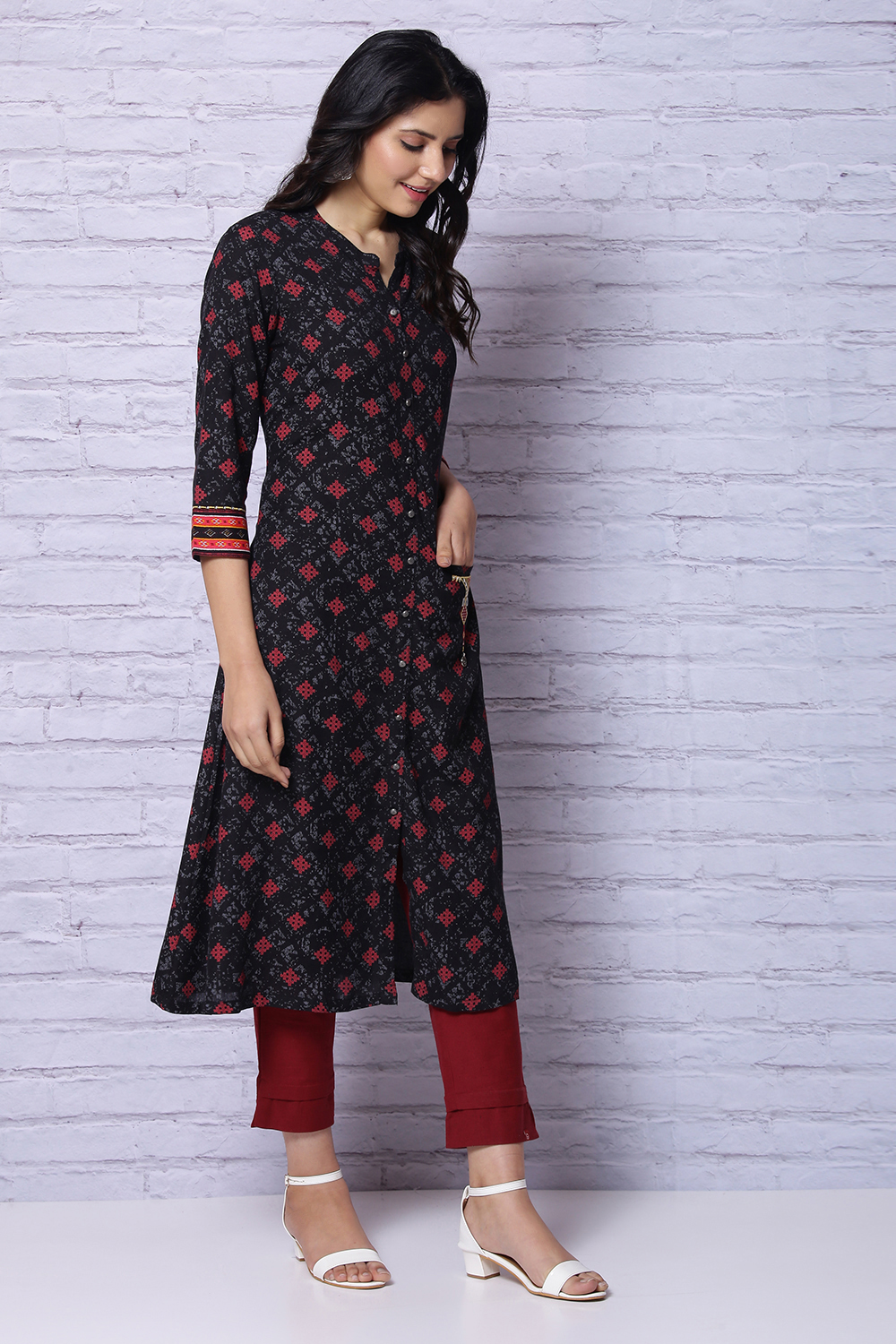 Black Viscose Kurta image number 4