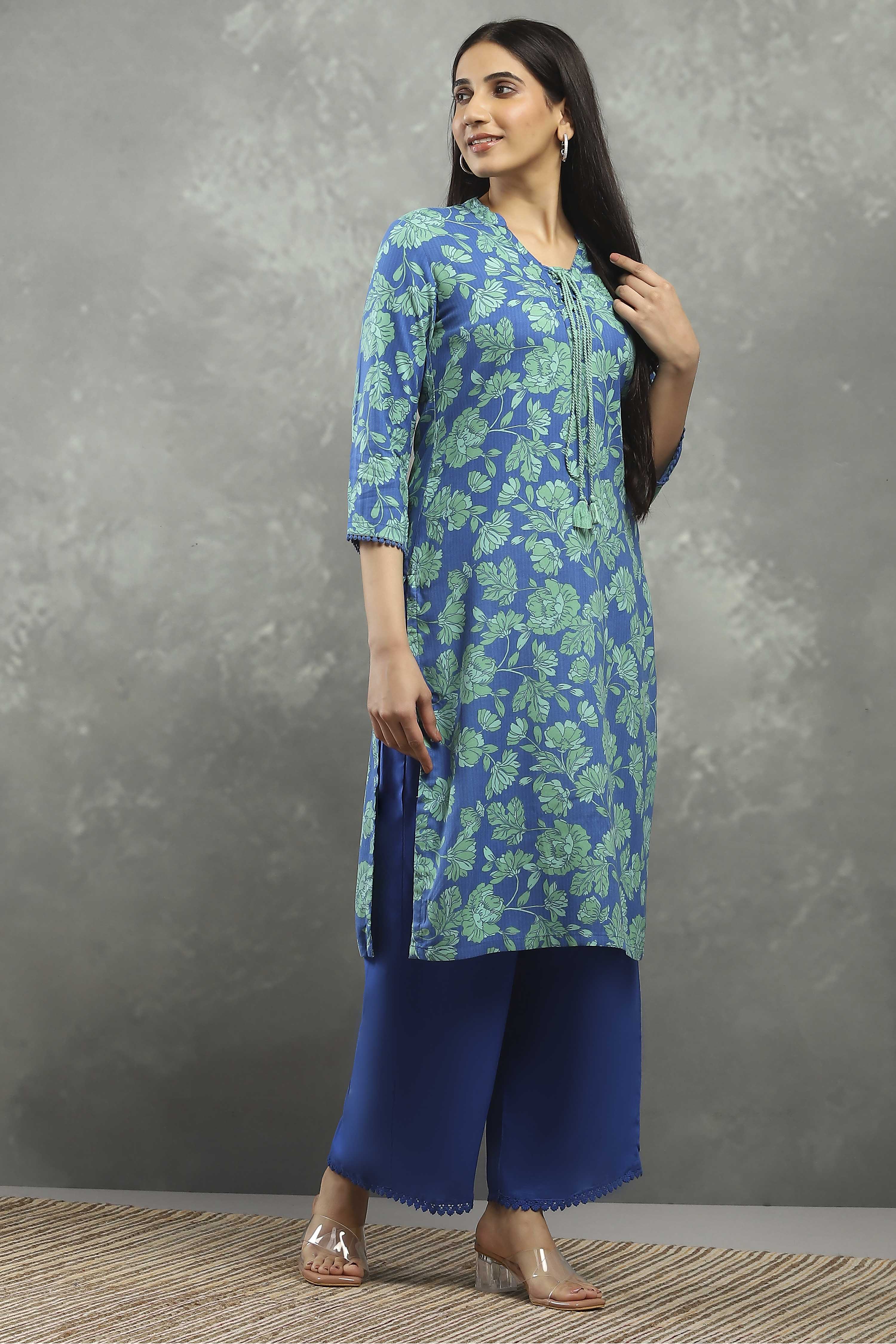 Green Viscose Straight Kurta Pants Set image number 5