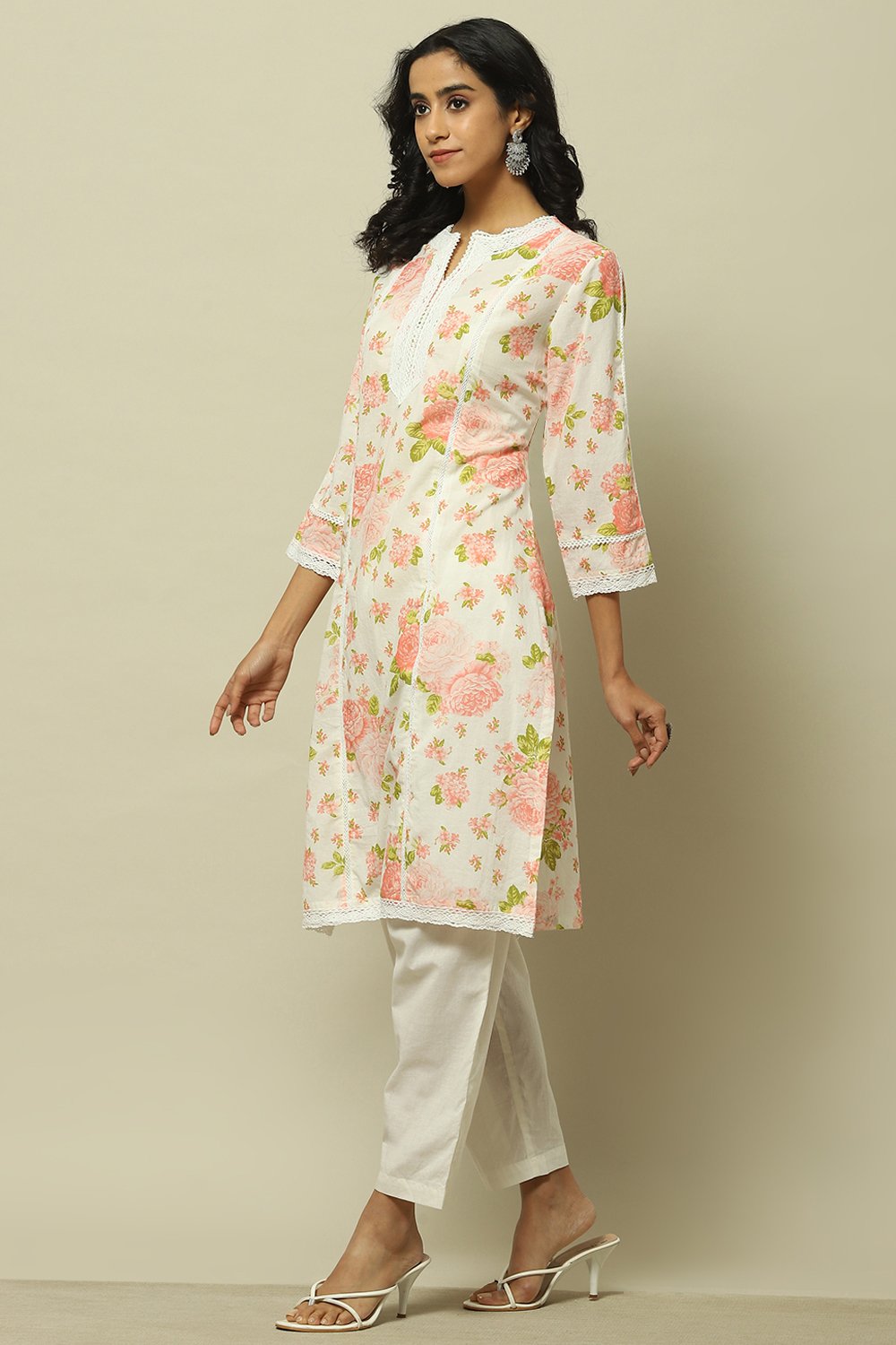 White Cambric Floral Printed Straight Kurta Set image number 3