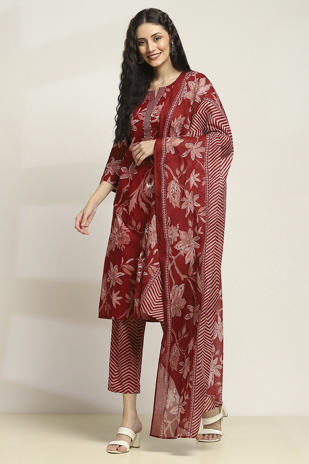 Maroon Cotton Straight Set image number 3