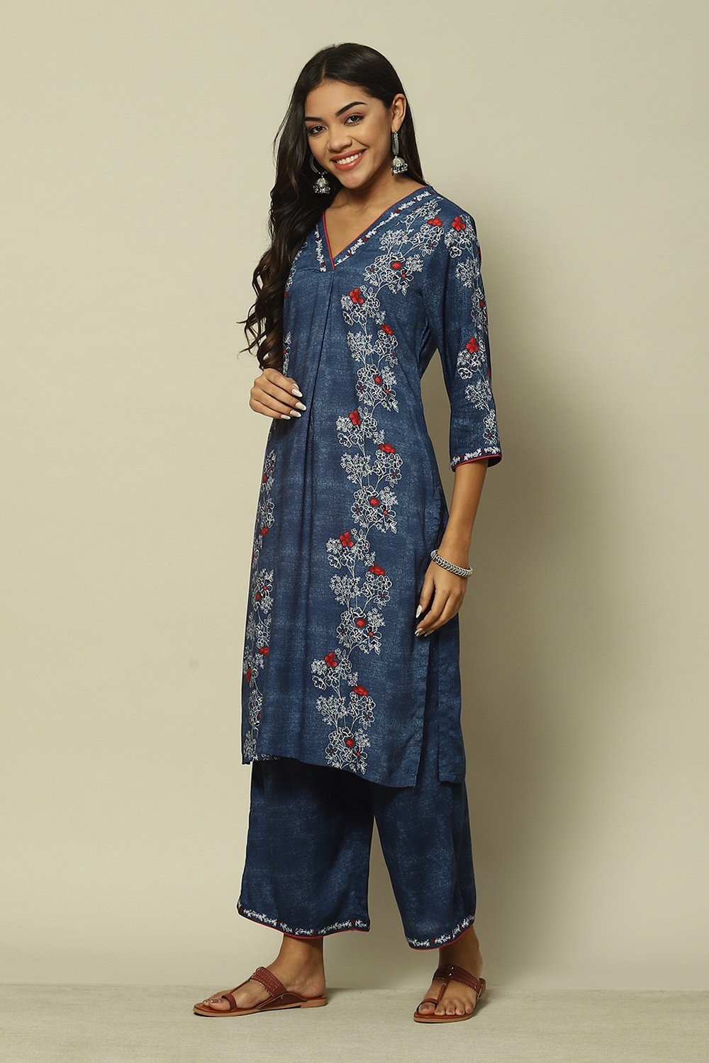 Indigo Blue LIVA Straight Printed Kurta Palazzo Suit Set image number 3