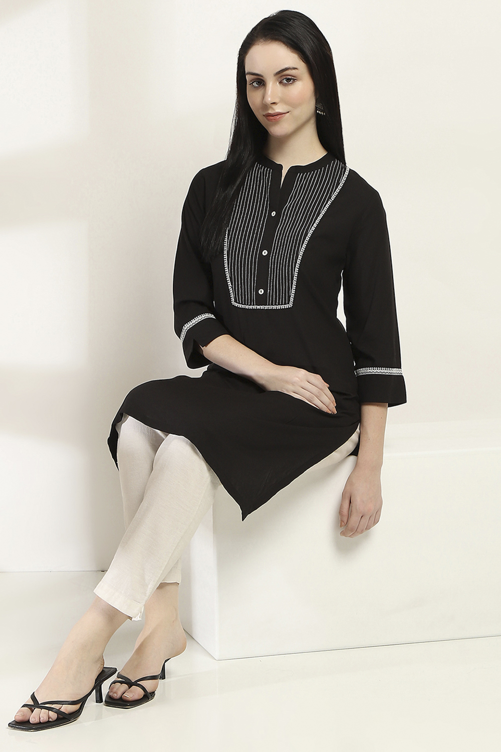 Black Viscose Rayon Straight Kurta image number 0