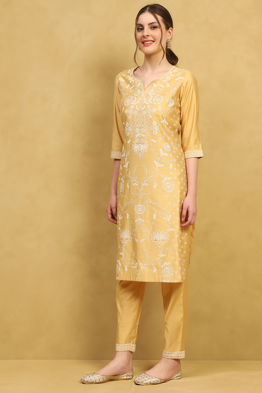 Lavender Viscose Blend Printed Straight Kurta Pants Set image number 3