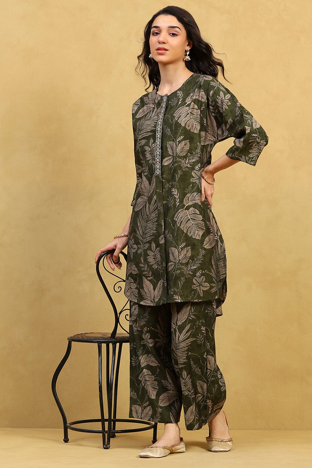 Green Viscose Blend Printed Straight Kurta Palazzo Set image number 0