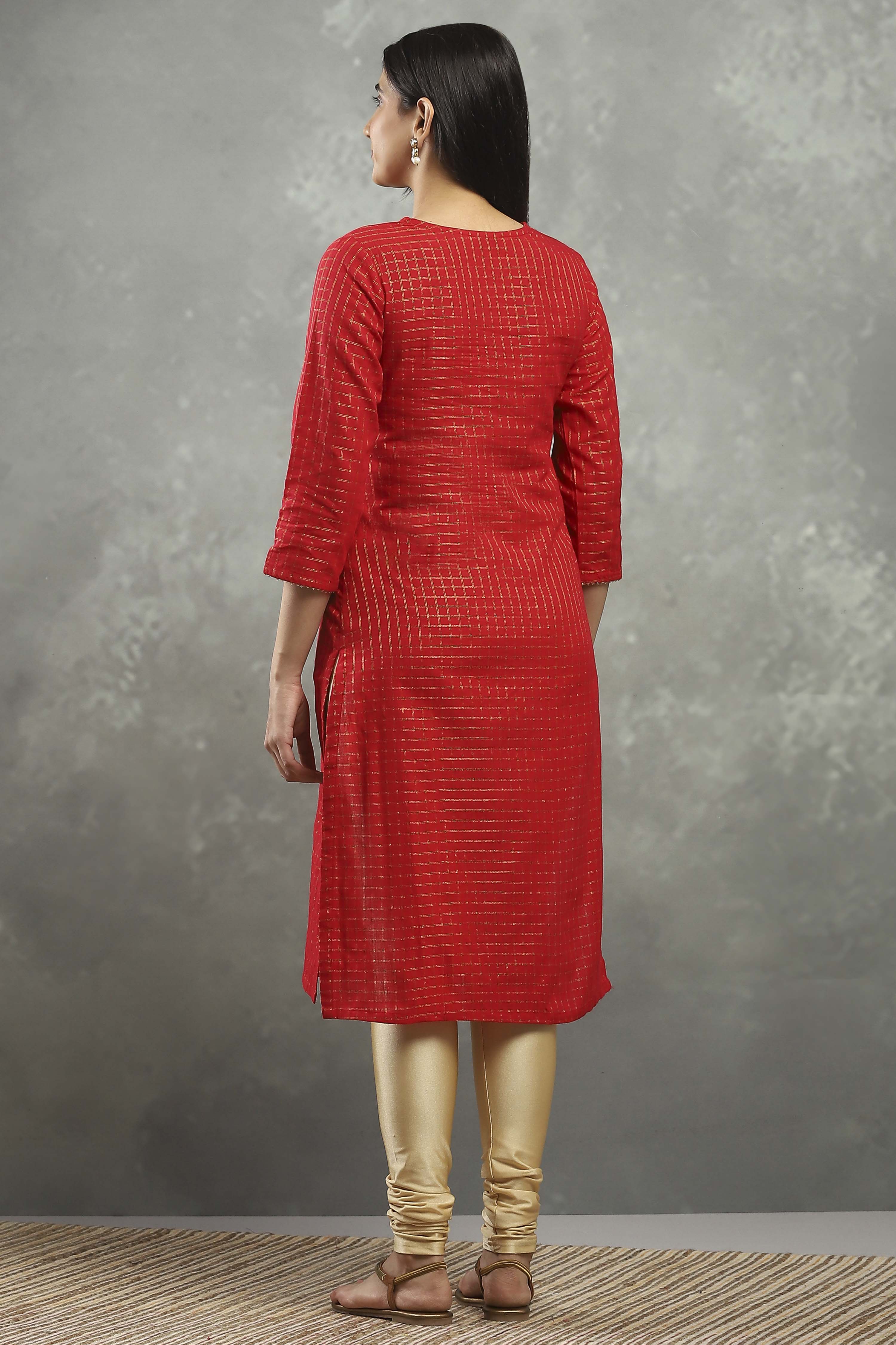 Red Viscose Straight Kurta Pants Set image number 4