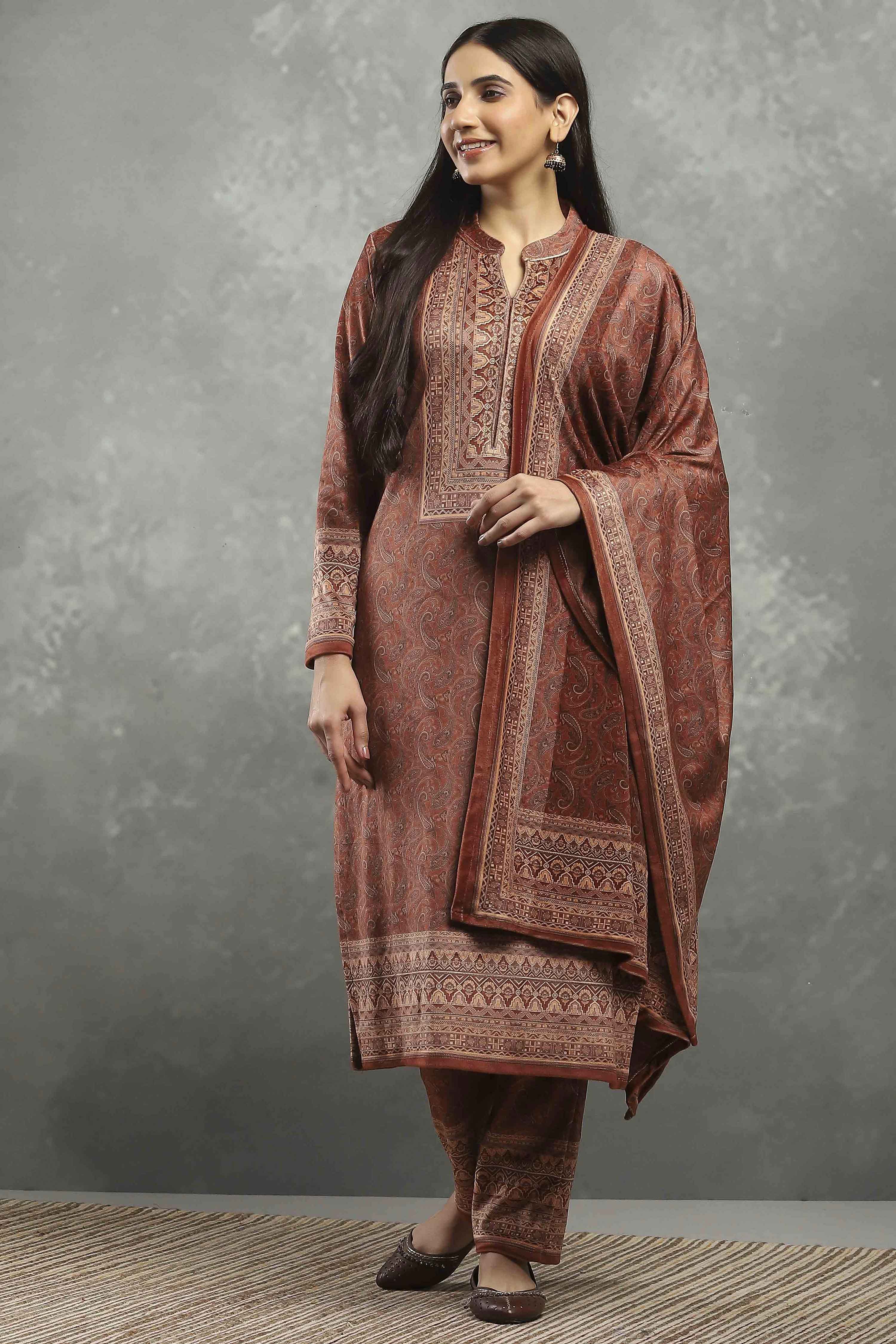 Brown Polyester Printed Straight Suit Set image number 6