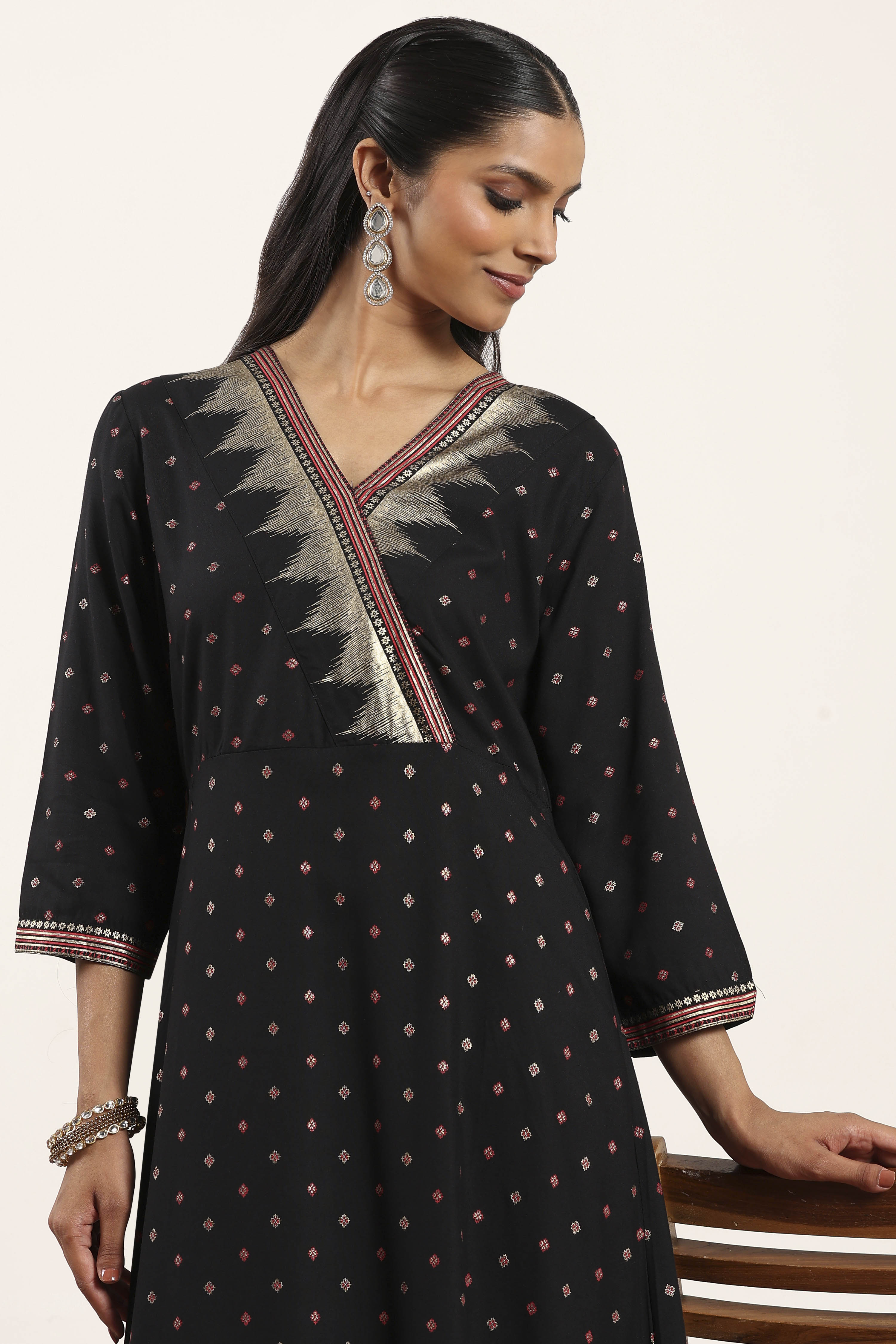 Black Viscose Rayon Straight Kurta Pants Set image number 7