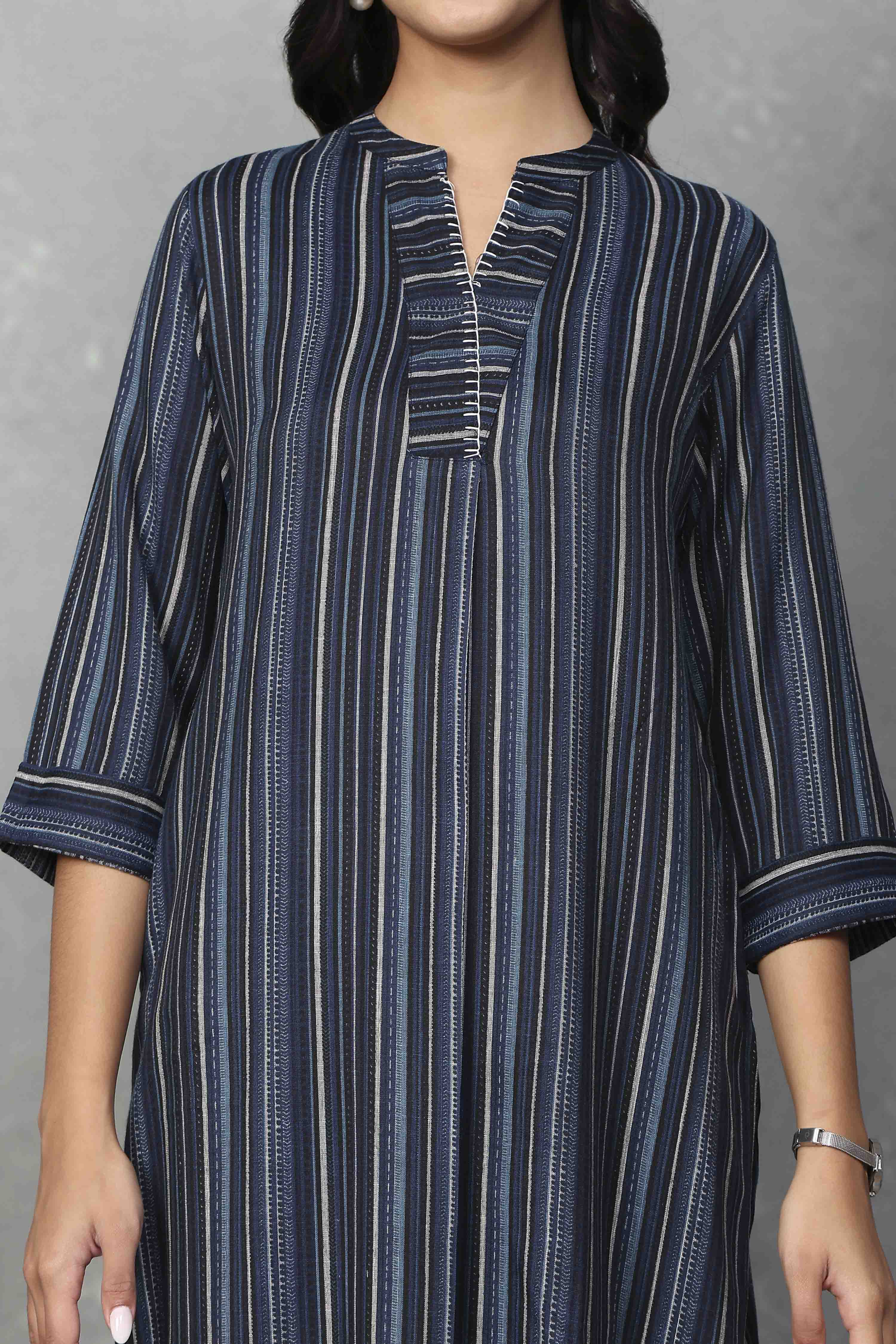 Blue Printed Straight Kurta image number 6