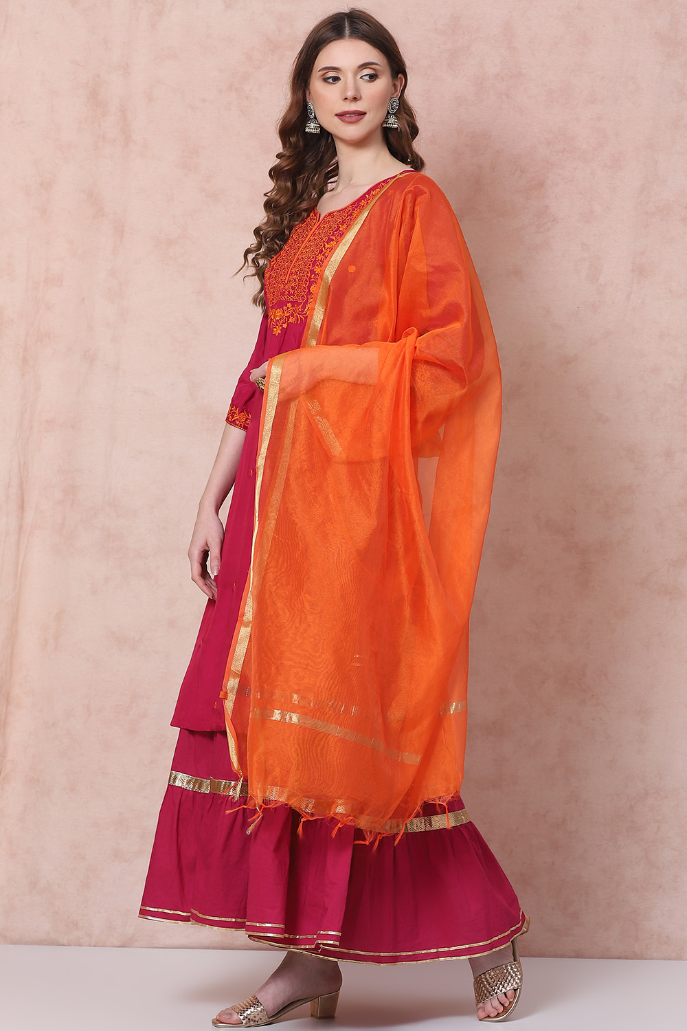 Pink Straight Solid Suit Set image number 5