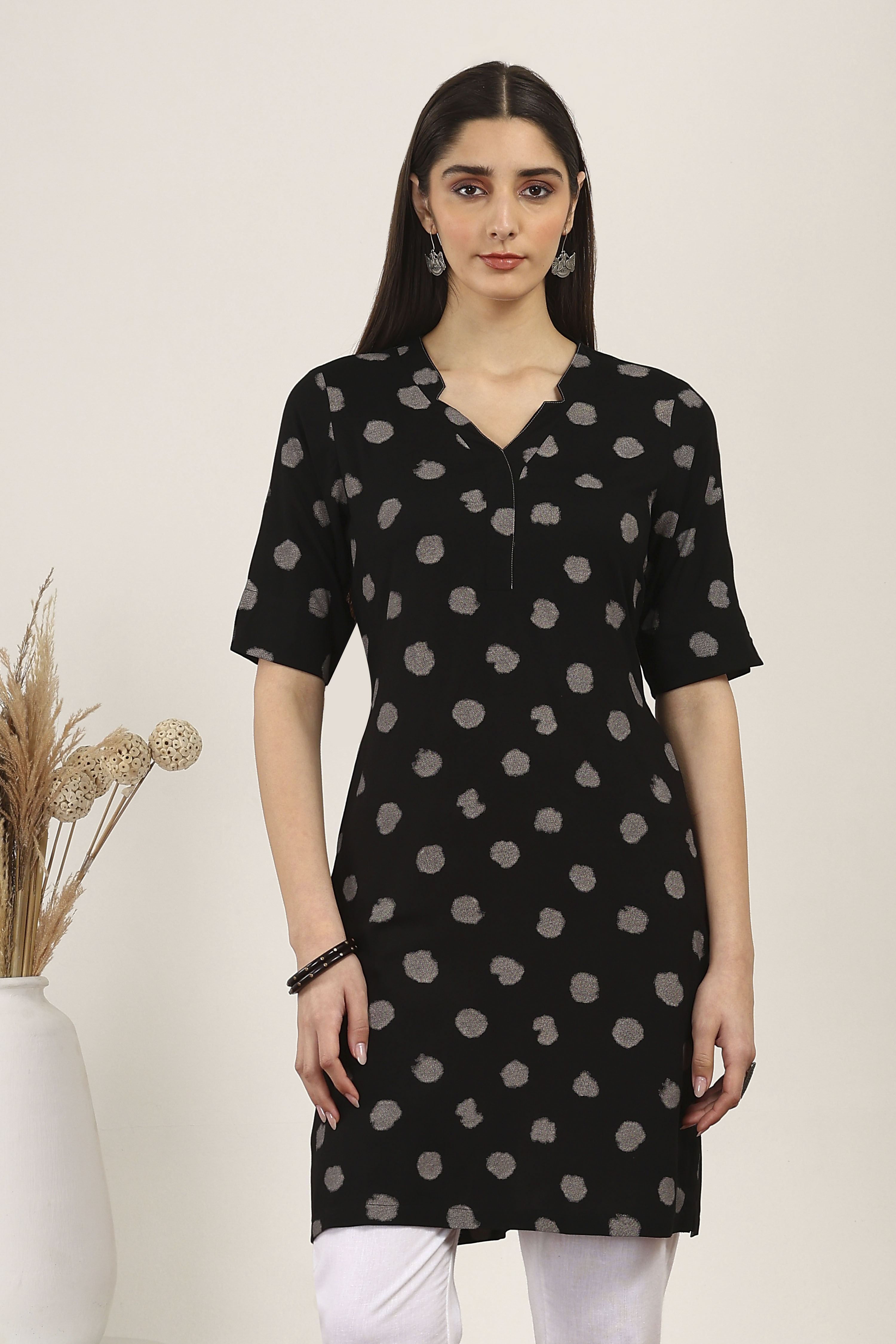 Black Rayon Straight Kurtas image number 6