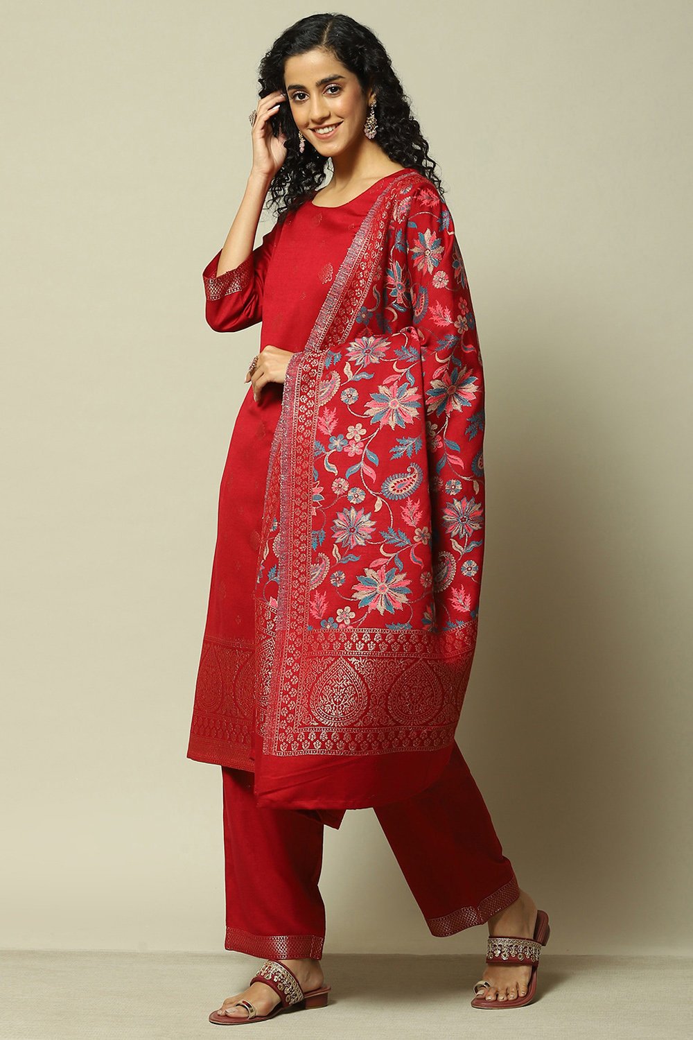 Red Poly Viscose Straight Yarndyed Kurta Palazzo Suit Set image number 4