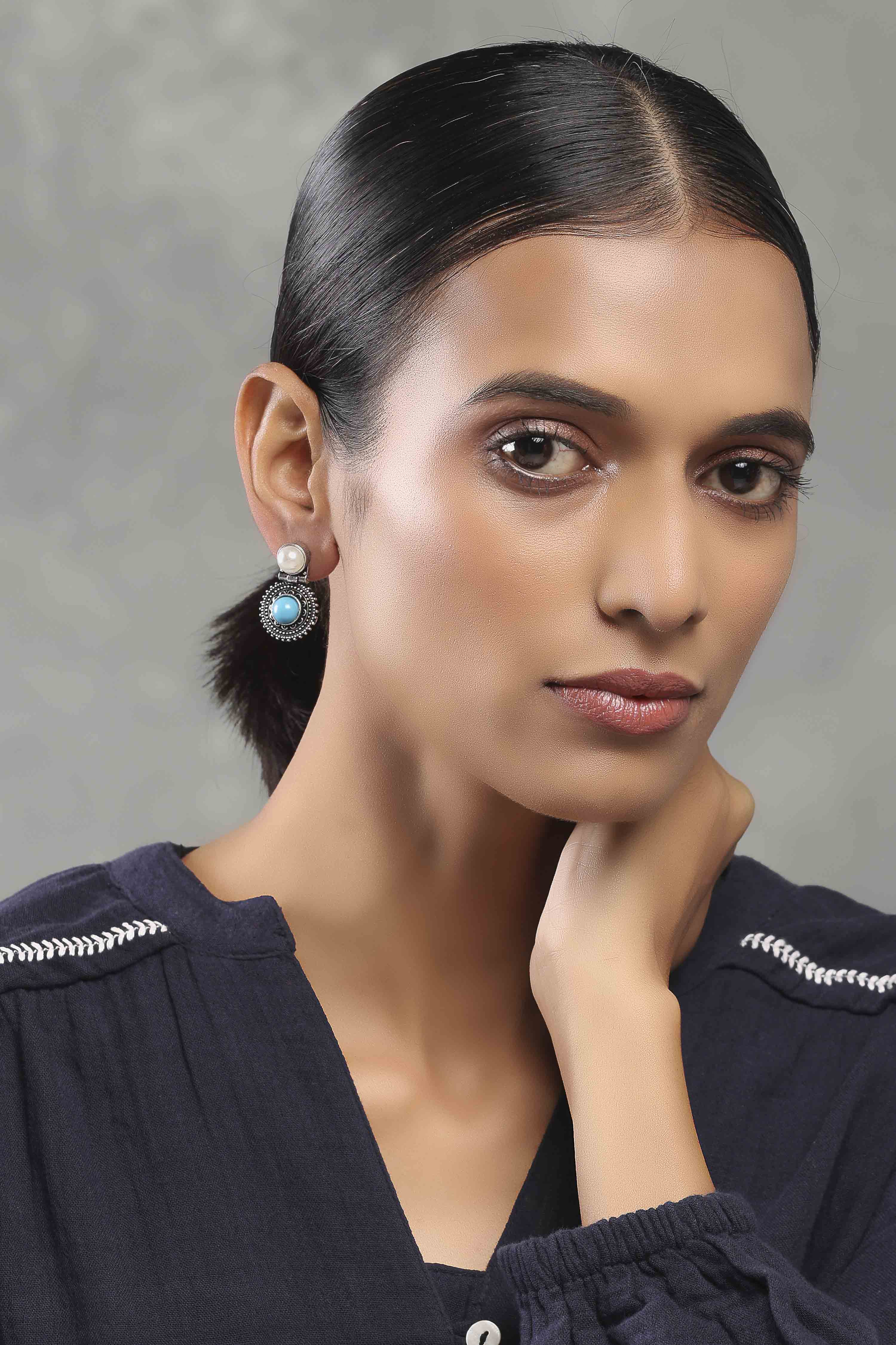 Turquoise Brass Studs image number 3