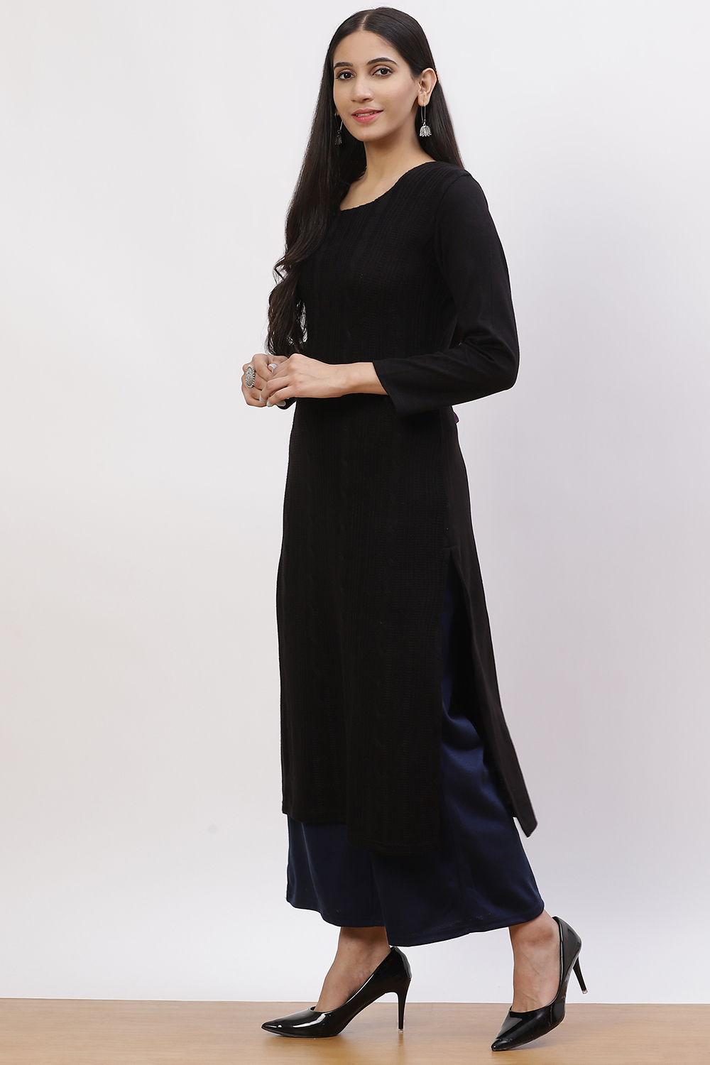 Black Acrylic Straight Kurta image number 2