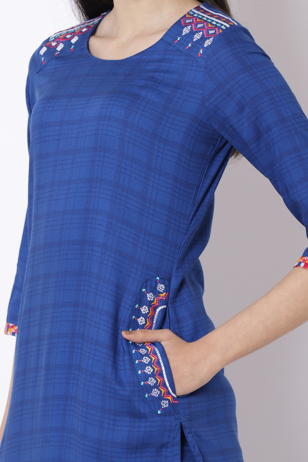 Blue Viscose Straight Kurta image number 1