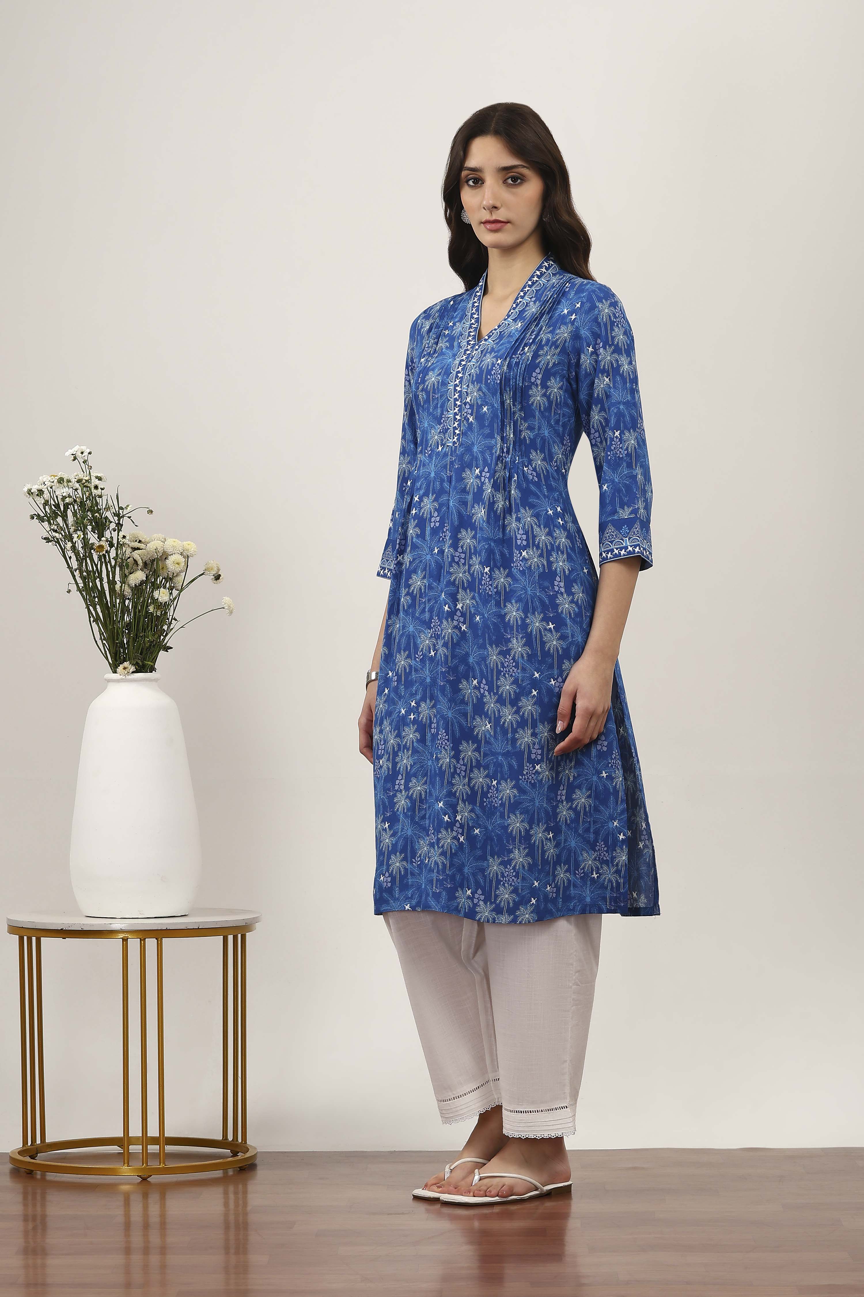 Blue Rayon Straight Kurtas image number 2