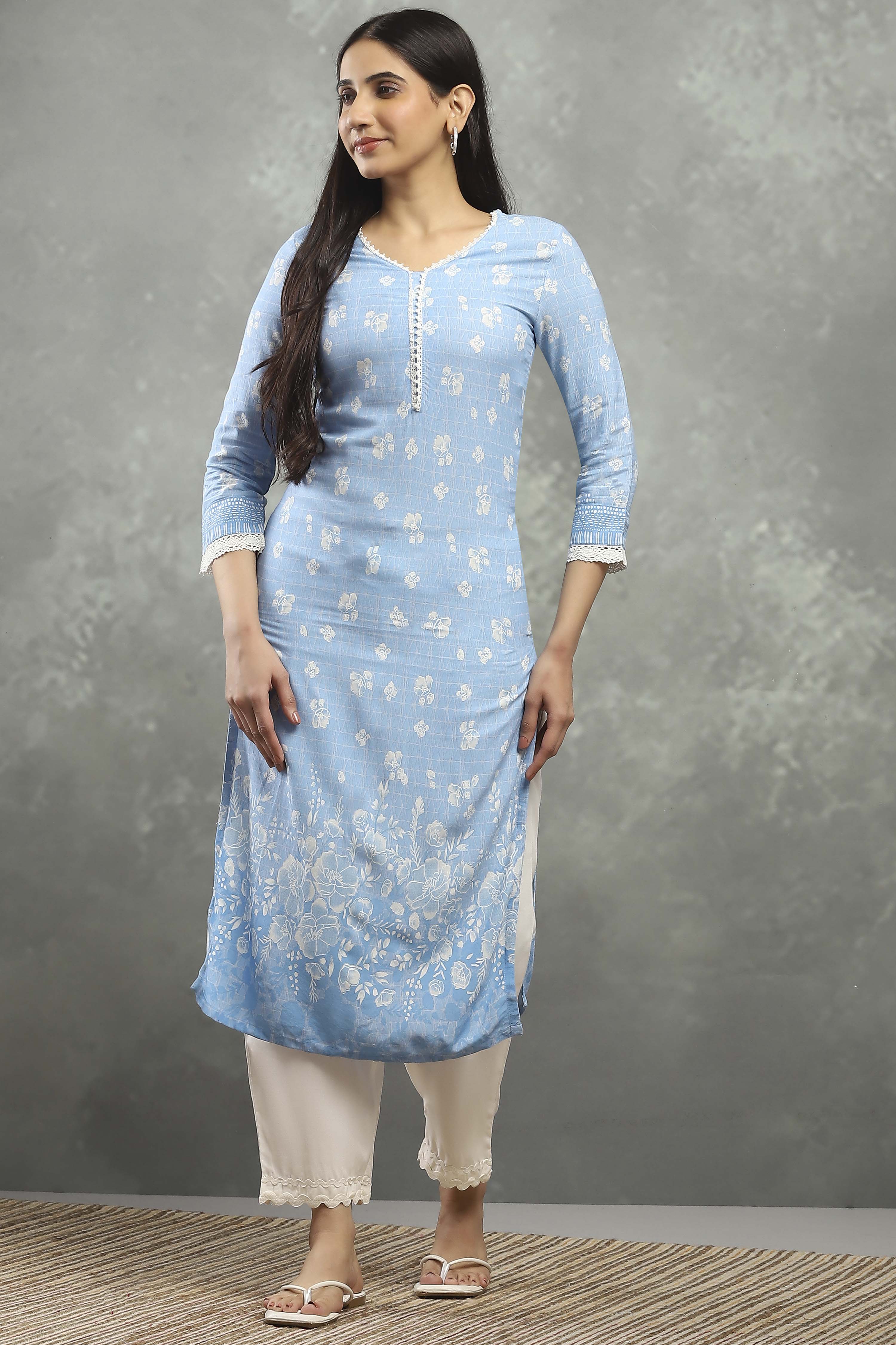 Blue Viscose Straight Kurta Pants Set image number 6