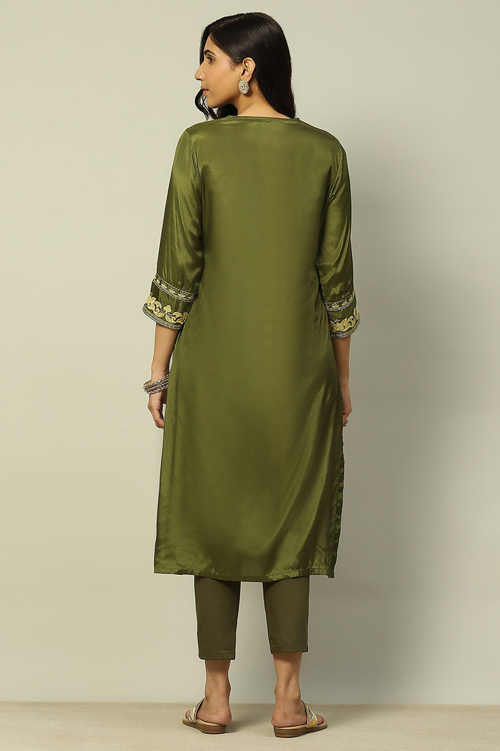 Olive Green Embroidered Viscose Shantoon Straight Kurta image number 3