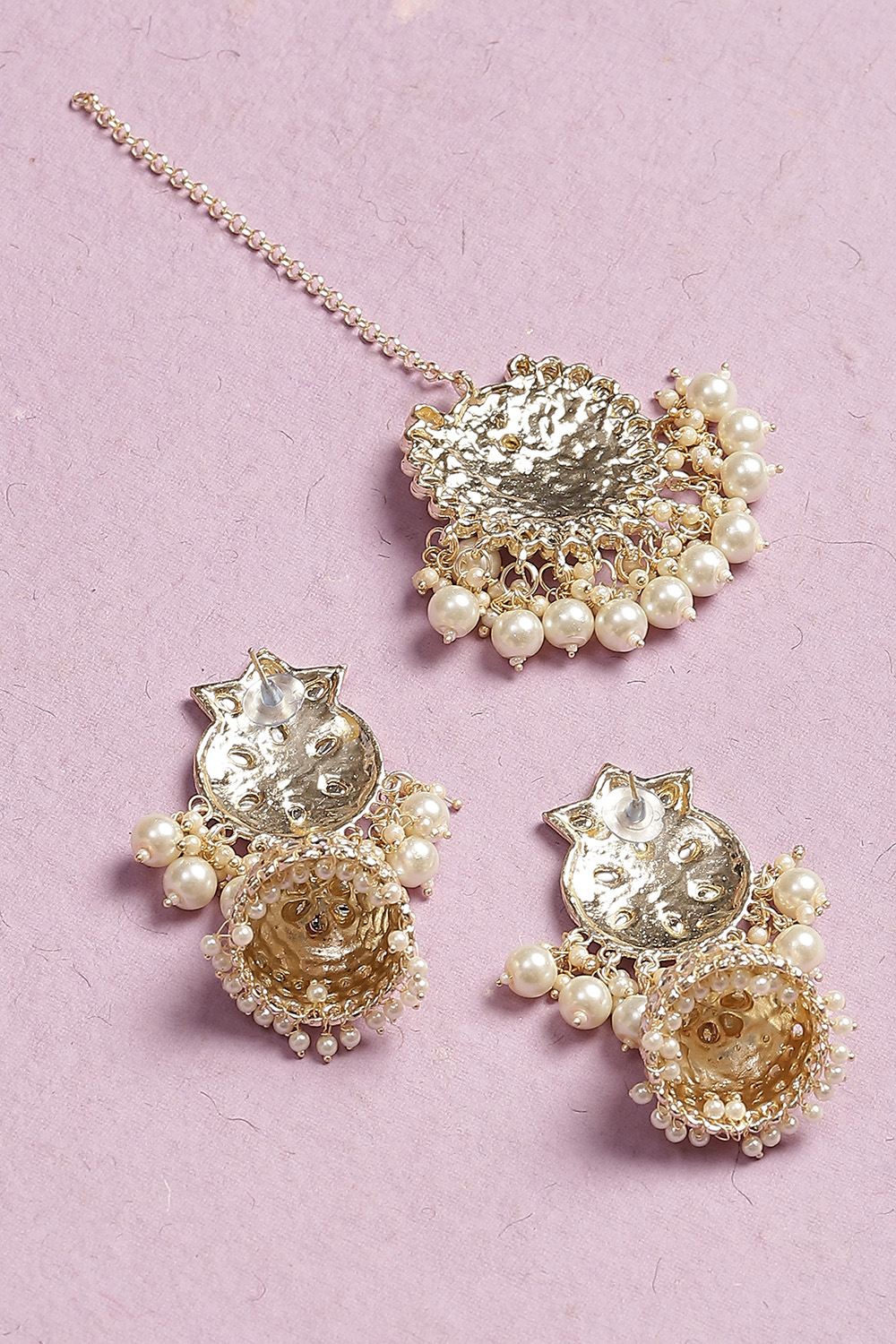 Cream & Pink Jhumkas & Maangtika Set image number 2