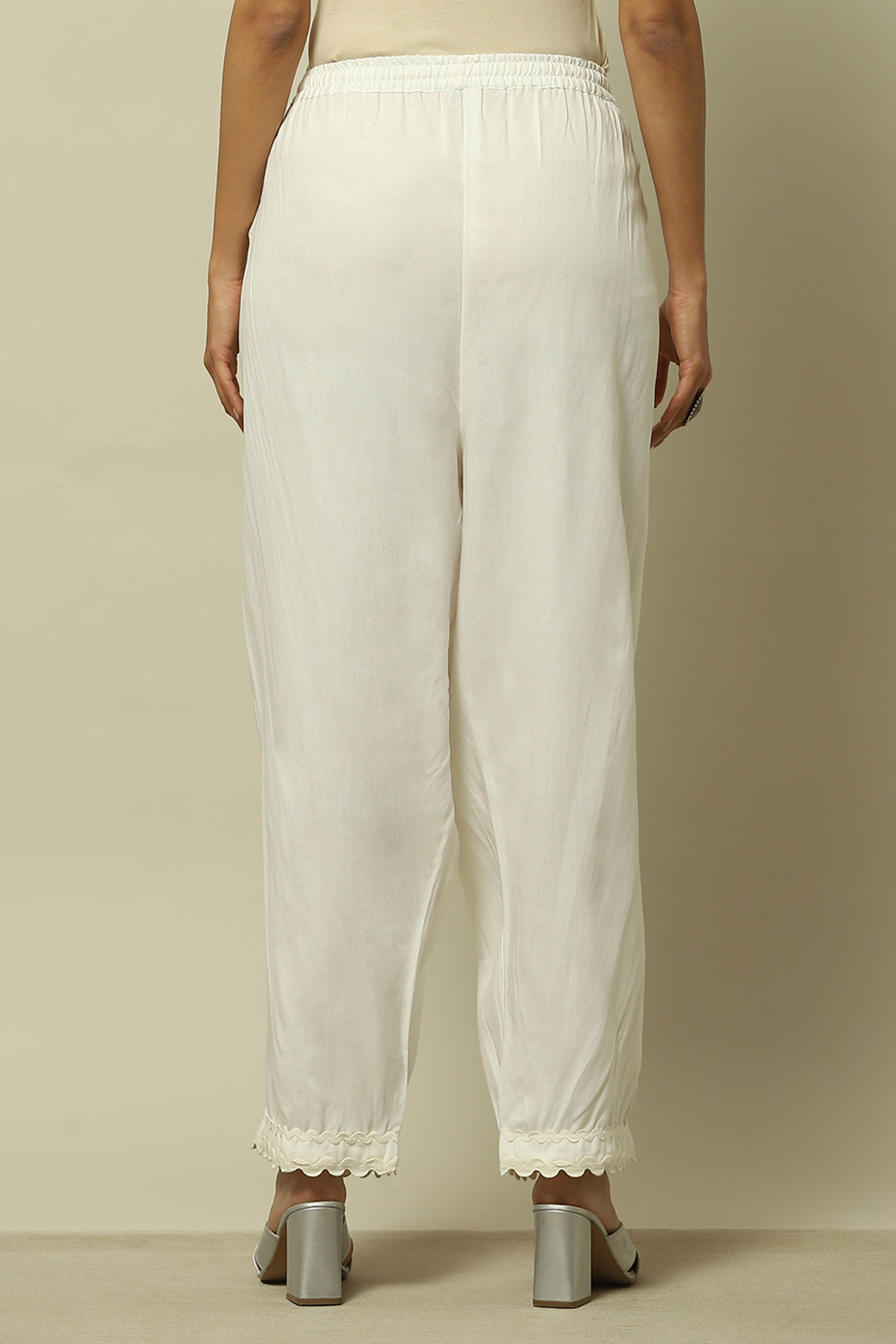 White Viscose Solid Straight Fit Palazzo image number 4
