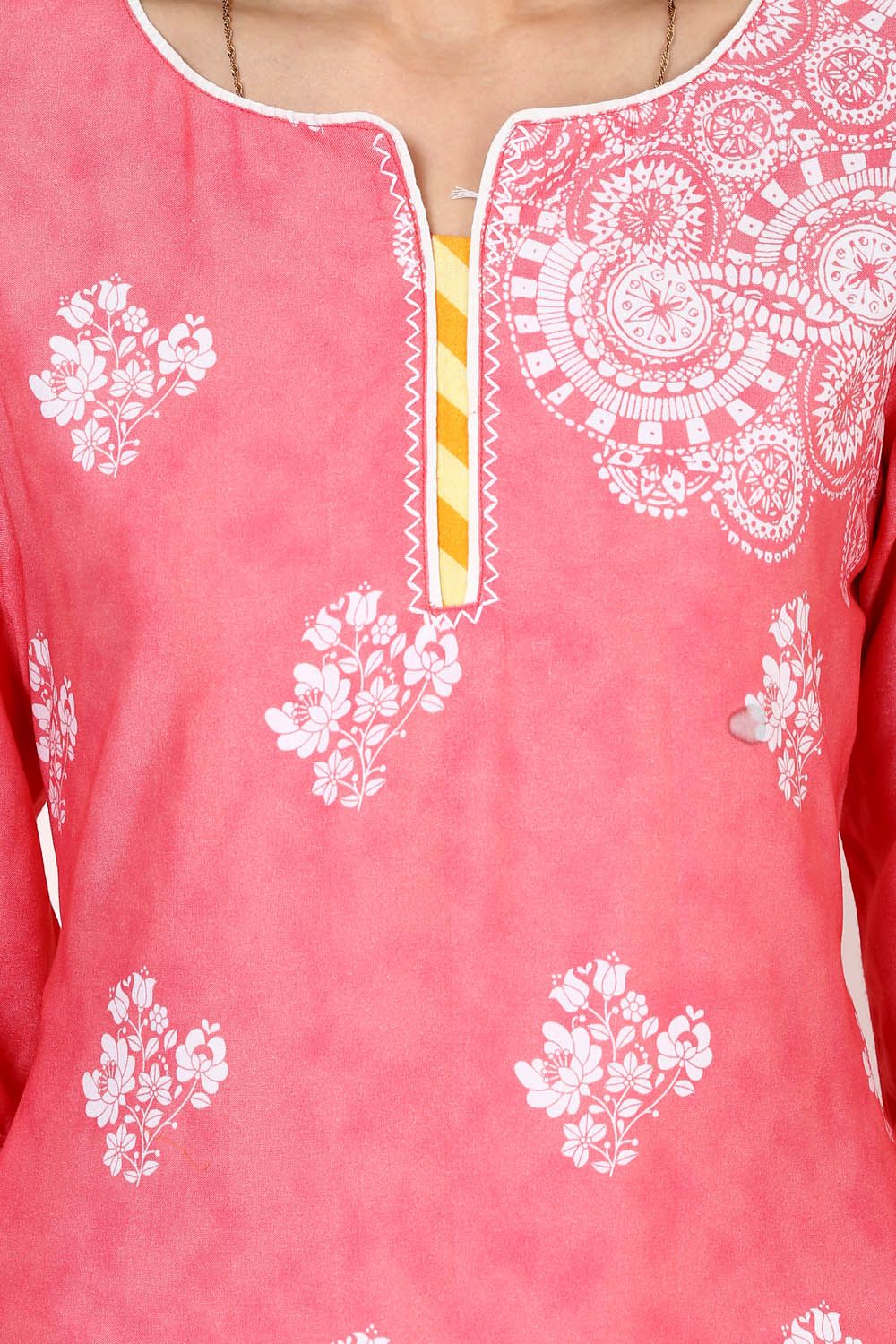 Pink Straight Rayon Kurta image number 4