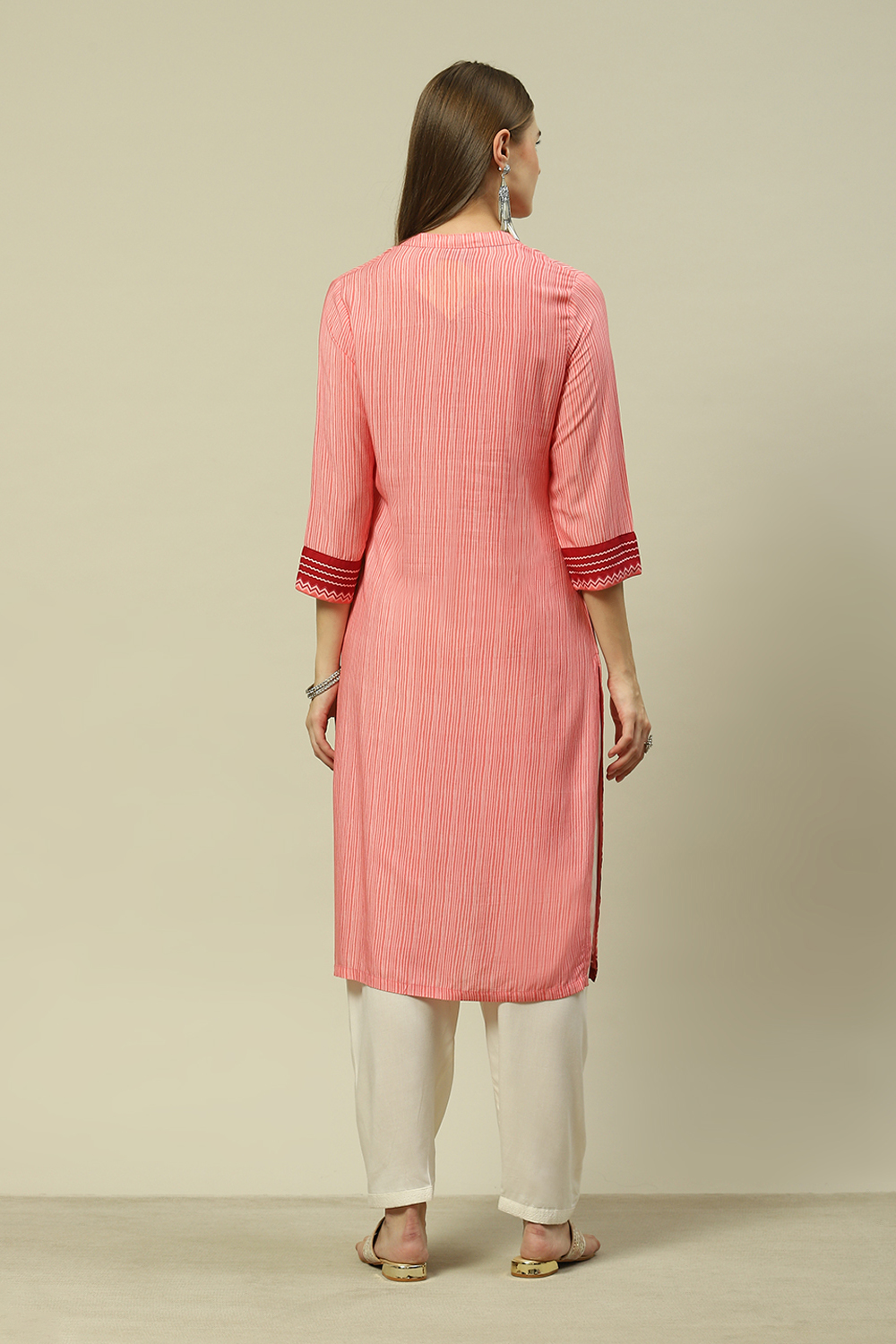 Peach LIVA Straight Printed Kurta image number 3