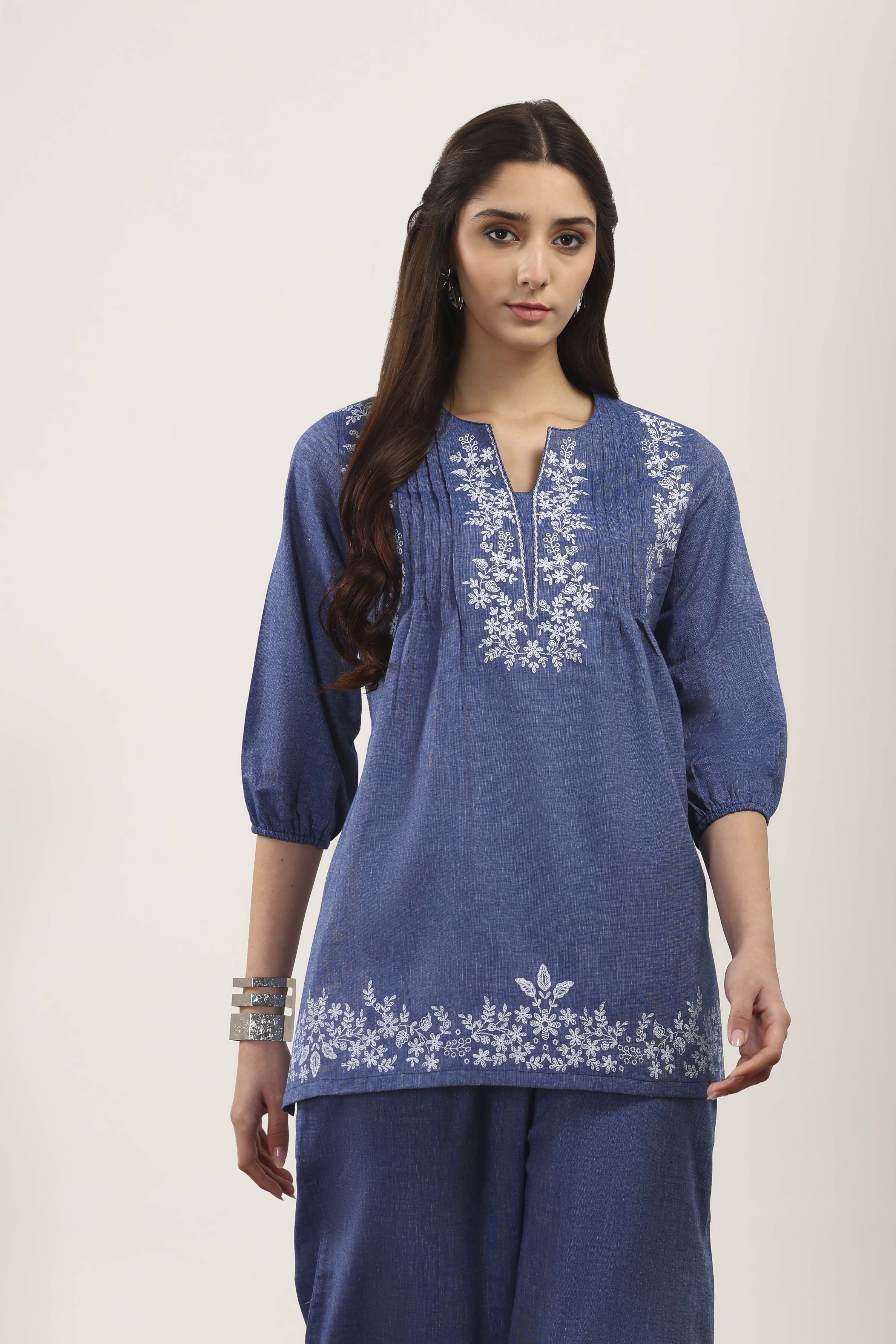 Blue Cotton Straight Tops image number 5