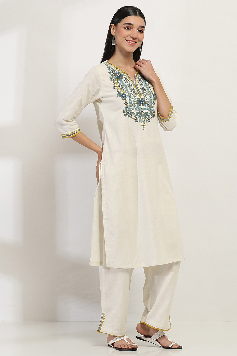Navy Blue Cotton Blend Straight Kurta Set image number 4