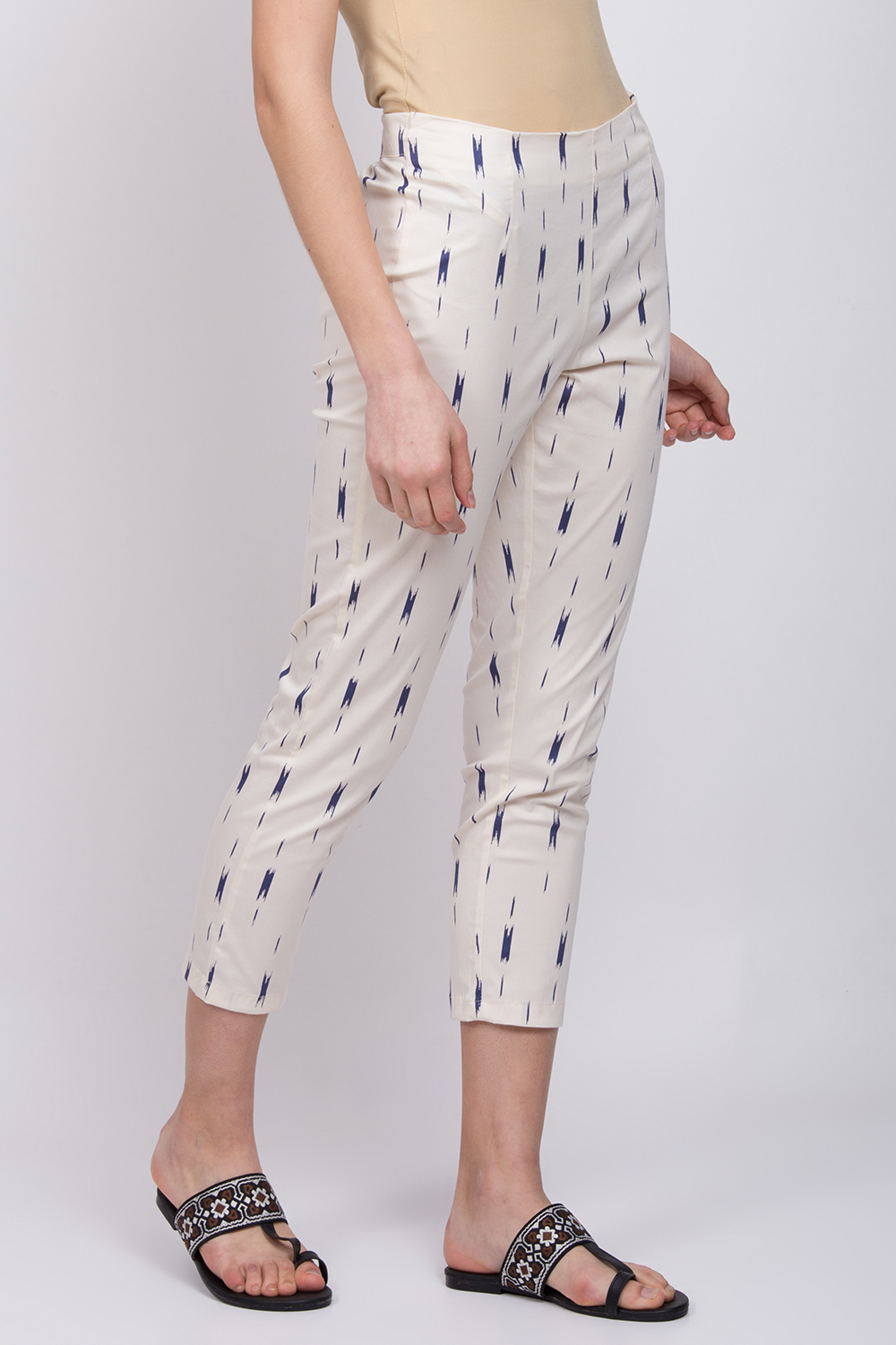 Off White Poly Lycra Slim Pants image number 0
