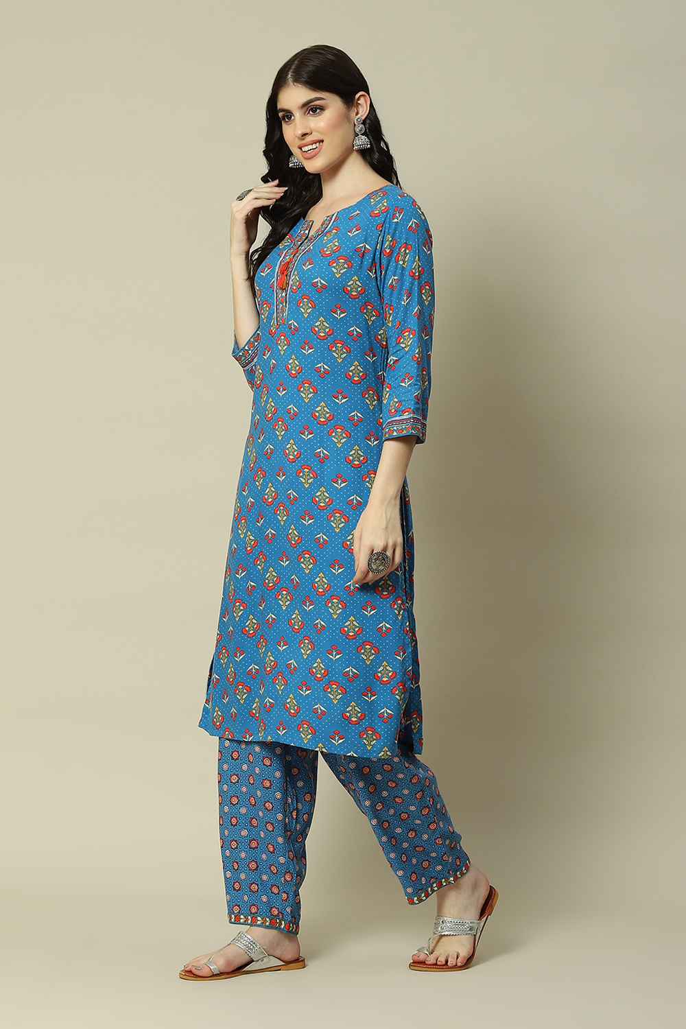 Ecru LIVA Straight Printed Kurta Palazzo Suit Set image number 3