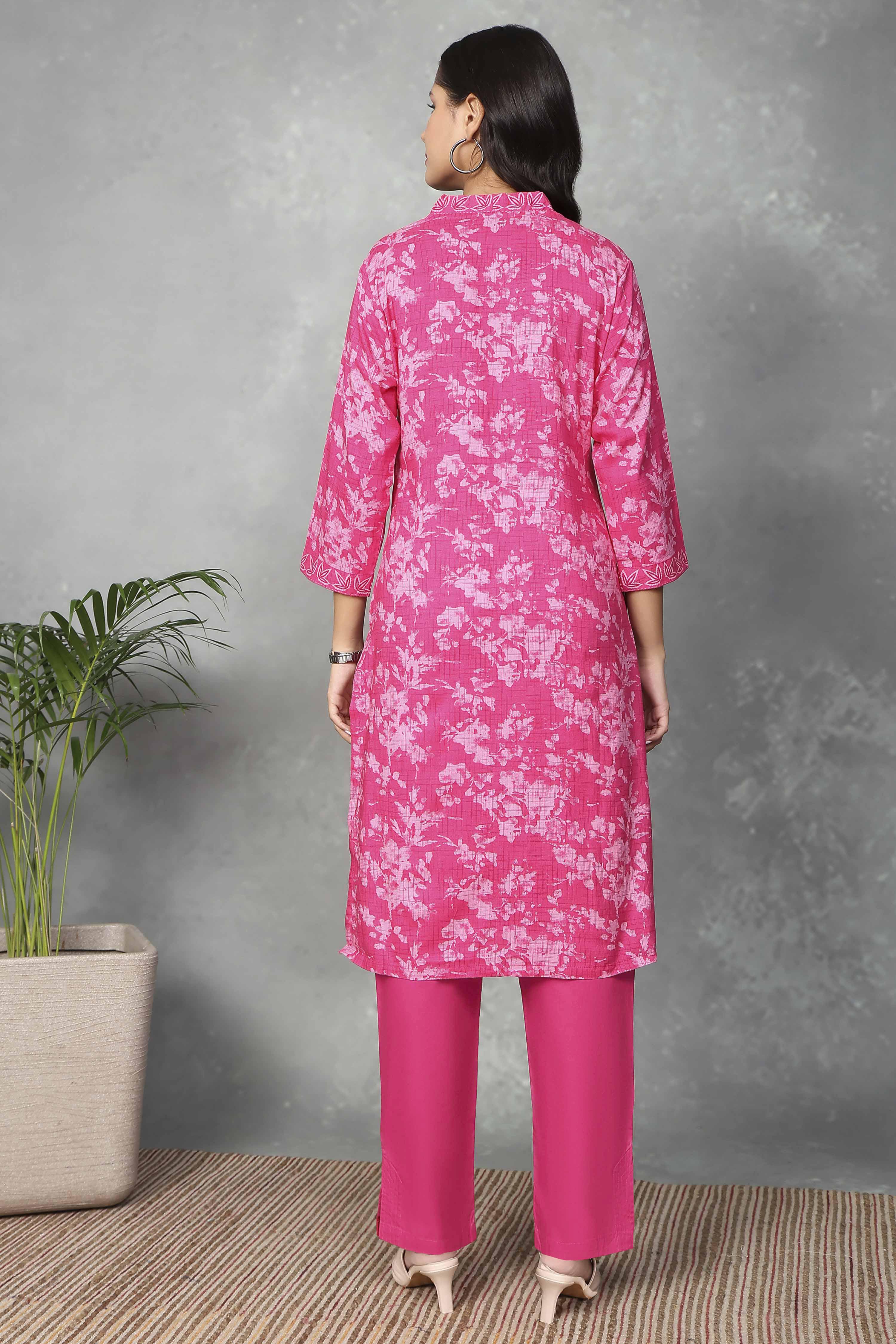 Pink Rayon Straight Kurtas image number 3