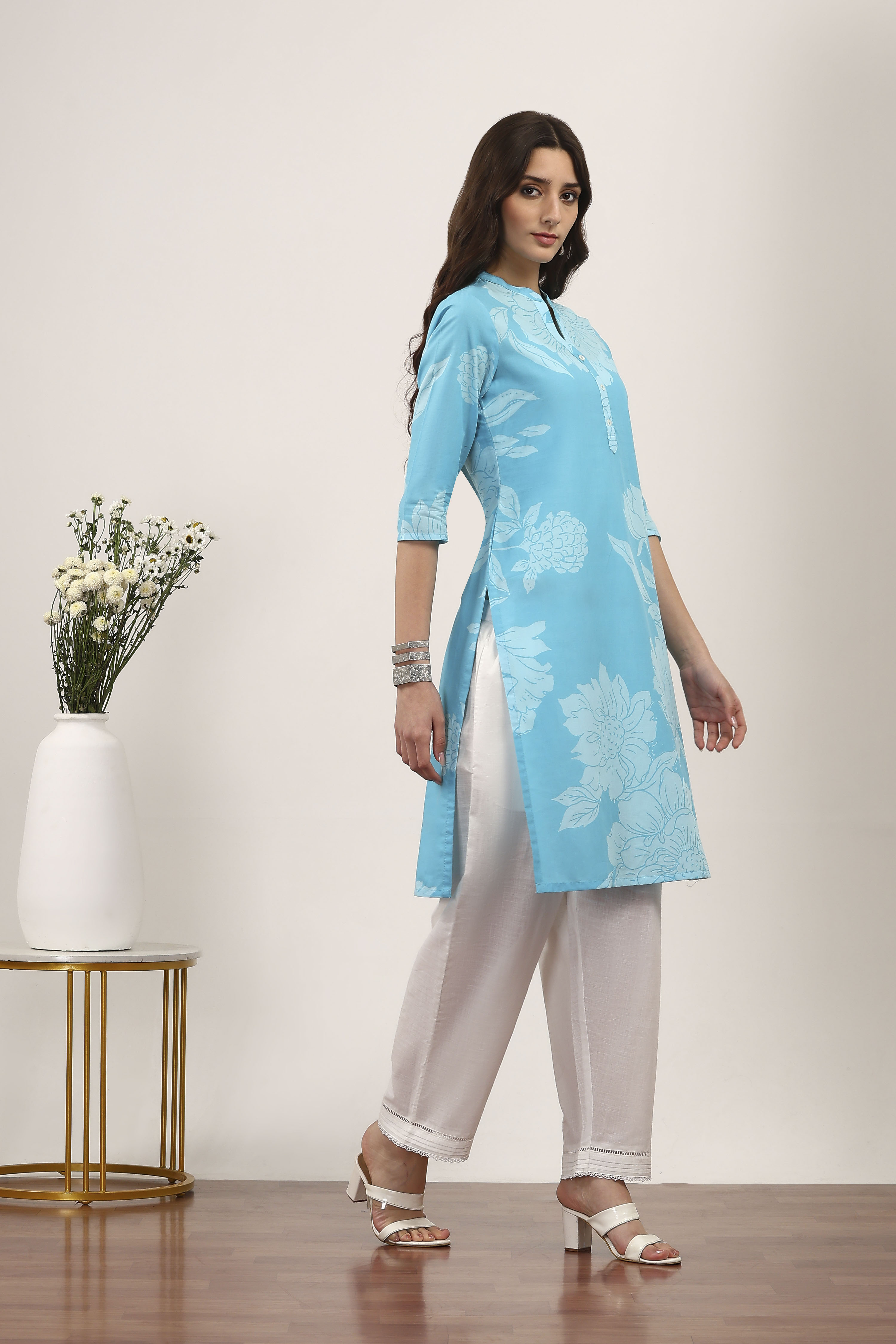 Pink Cotton Floral Printed Straight Kurta image number 4